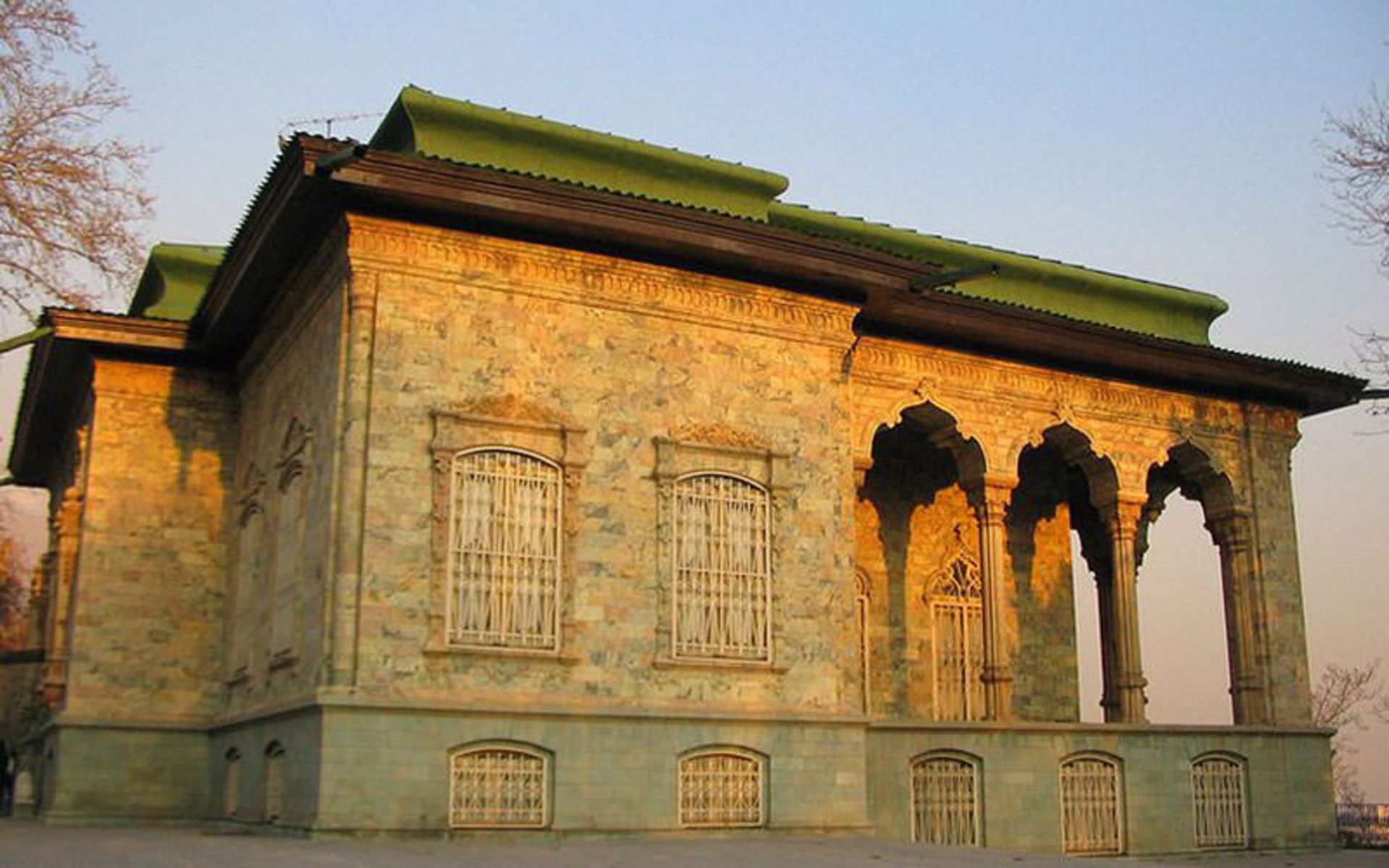 عمارت های باشکوه تهران