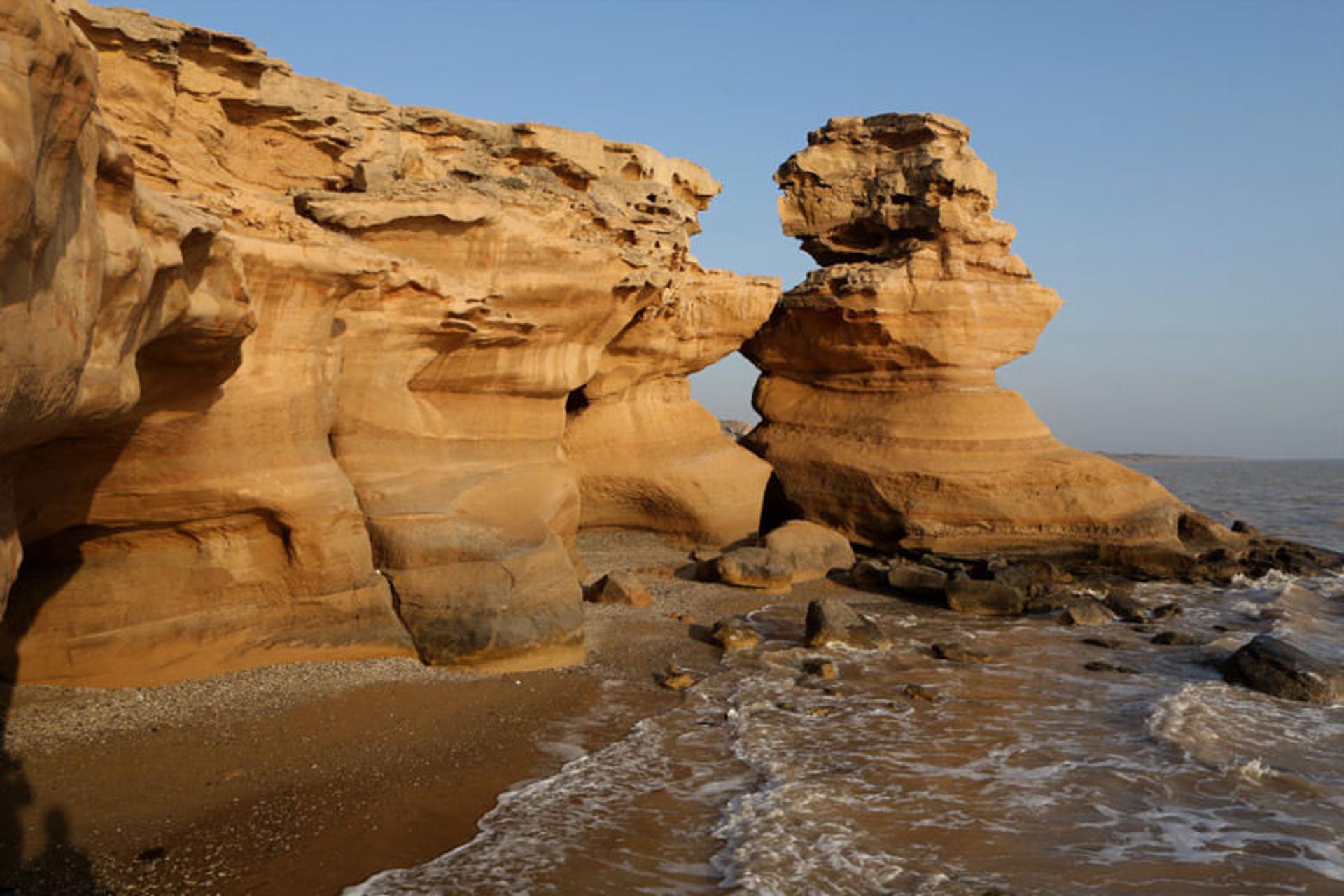 ساحل بندر امام حسن