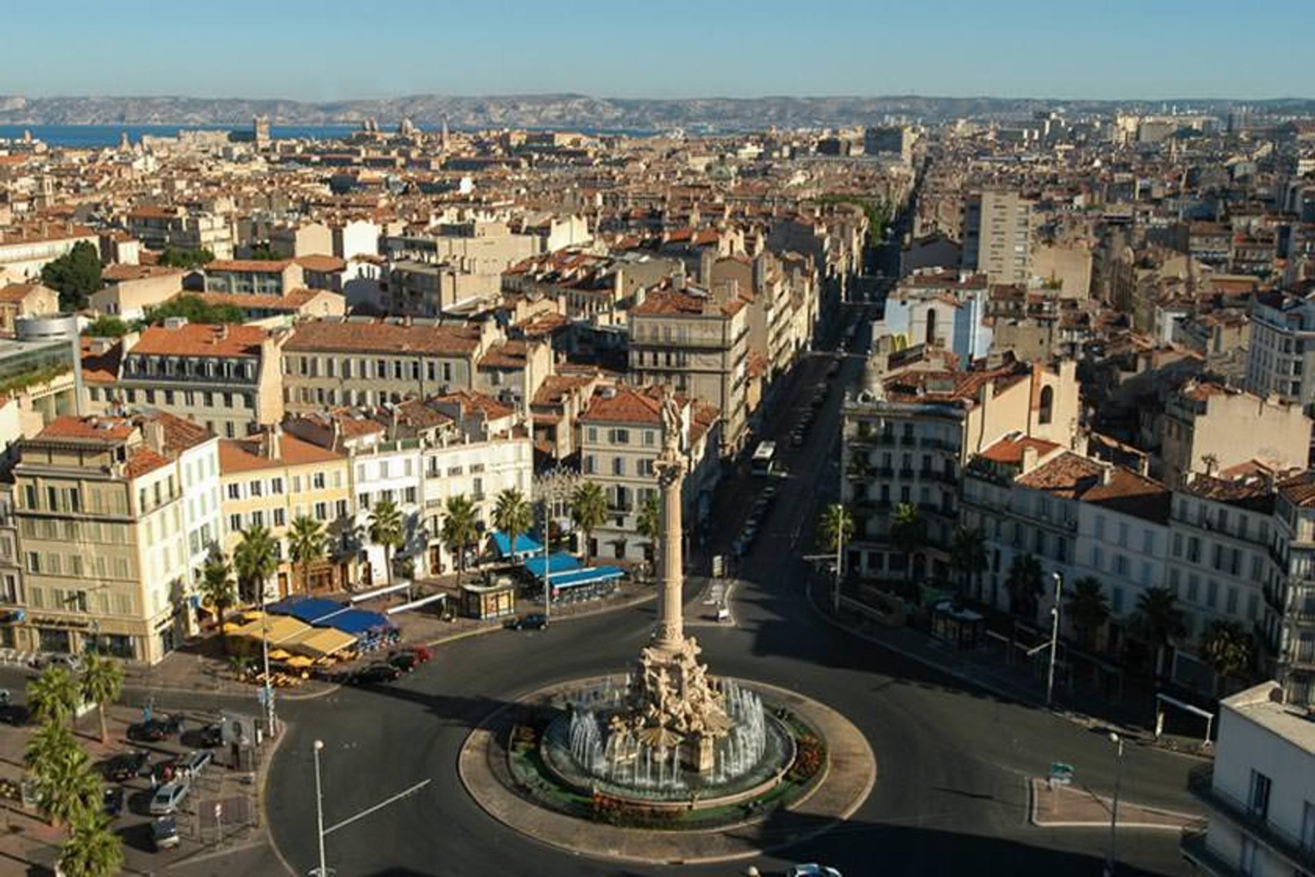 میدان کاستلان
