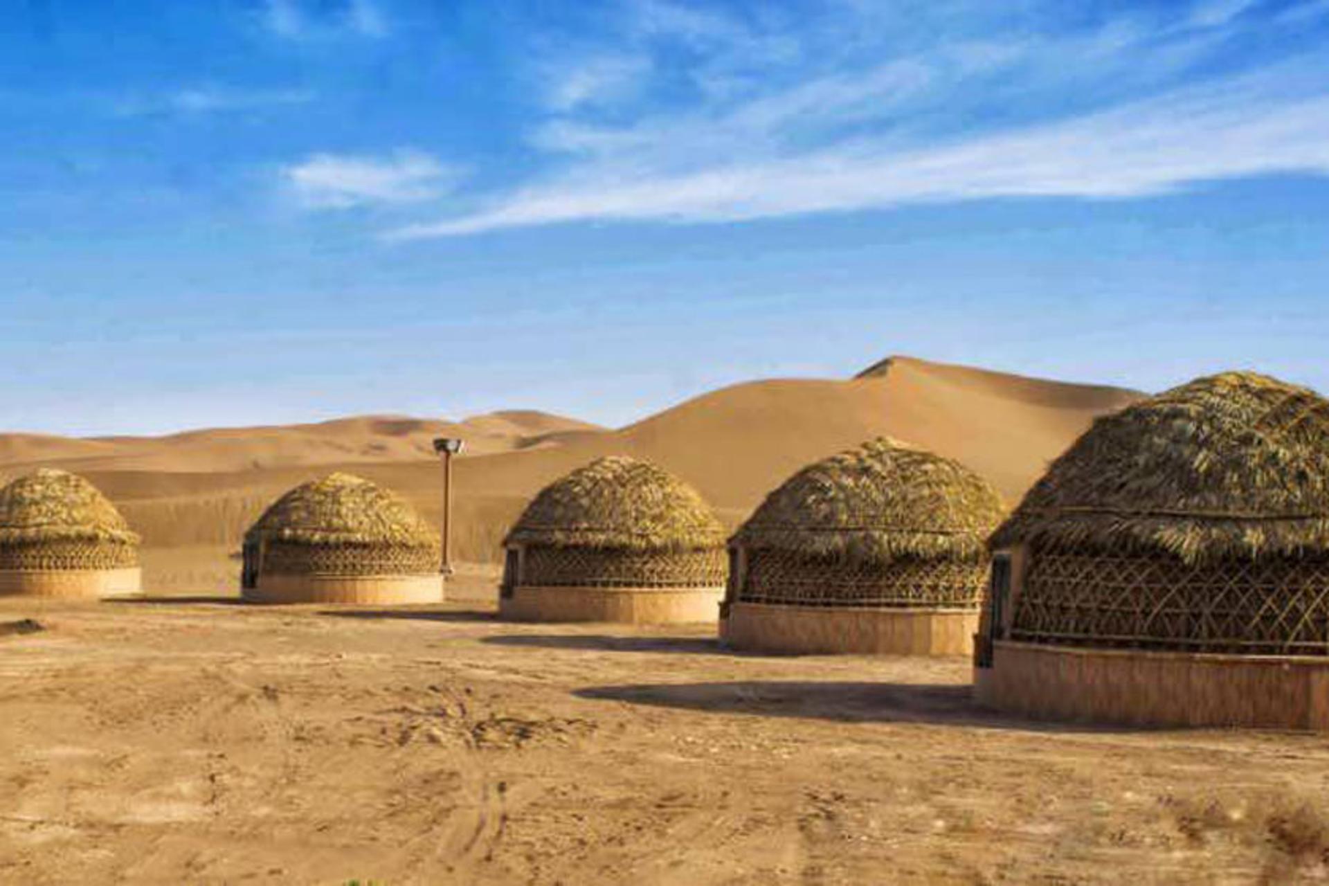 مجموعه گردشگری و پارک طبیعت گردی نی باد کویر زرین