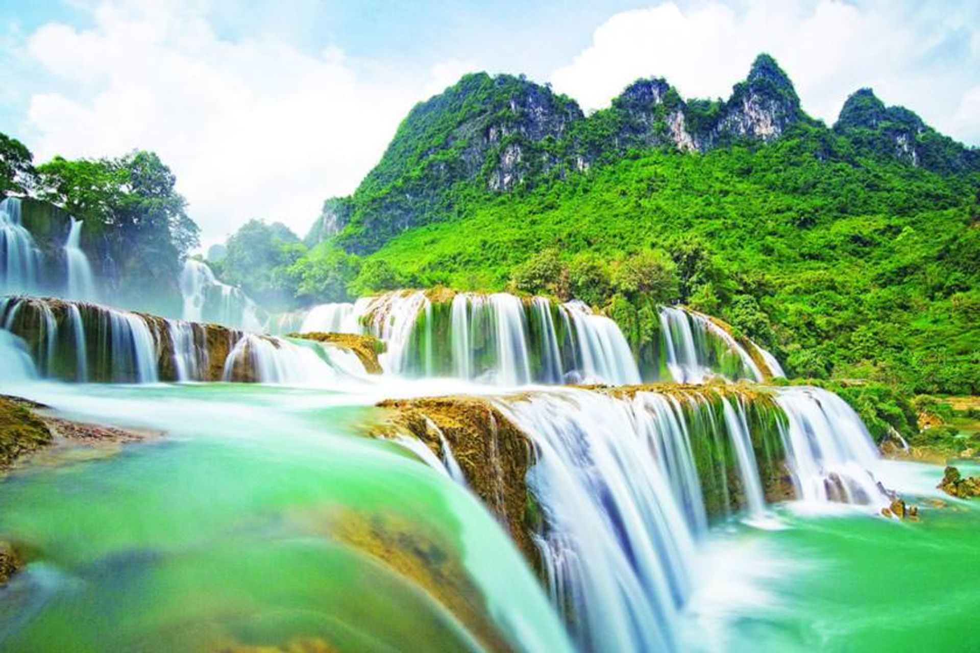 آبشار بان گیوک (آبشار دتیان)