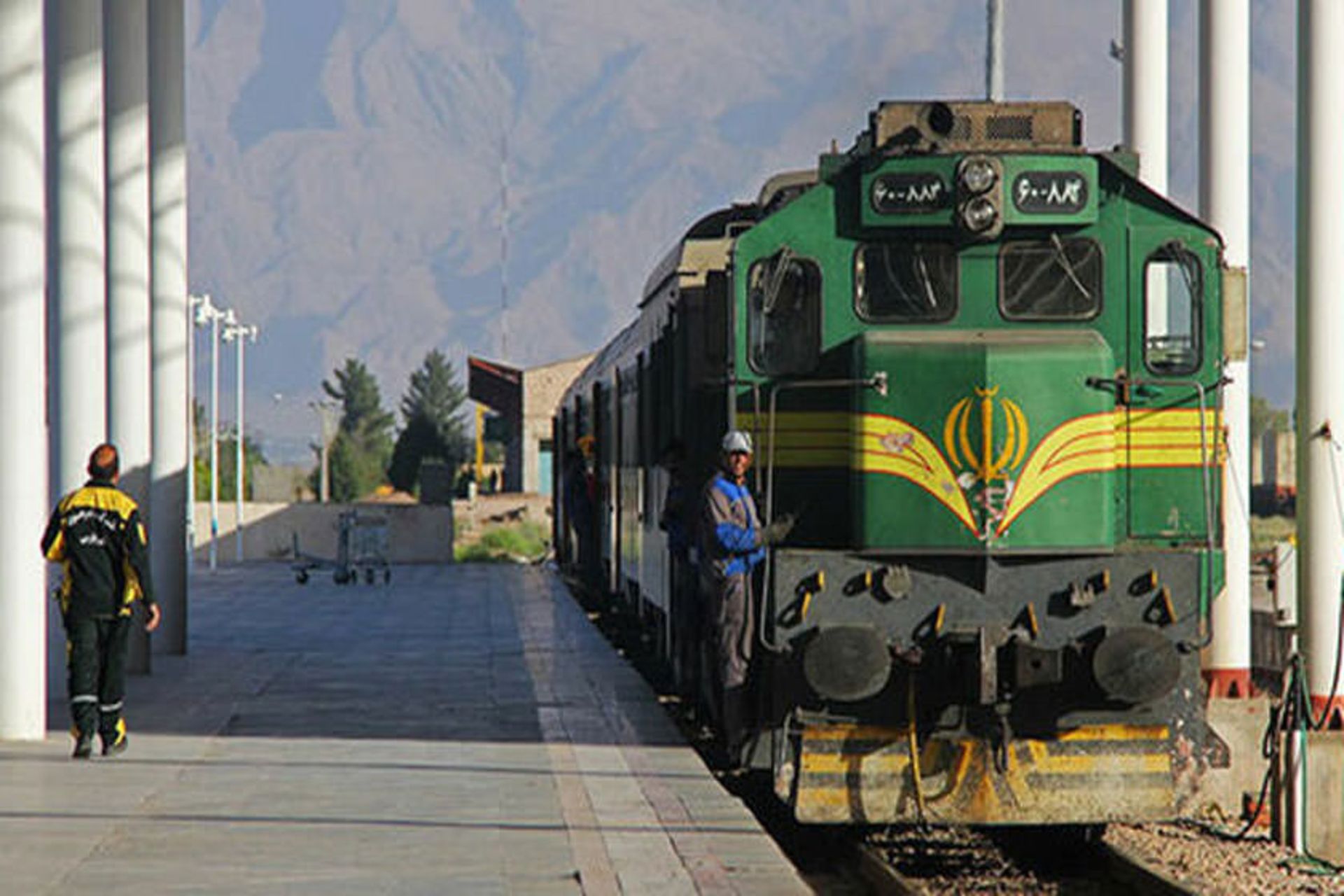 قطار گردشگری غرب کشور