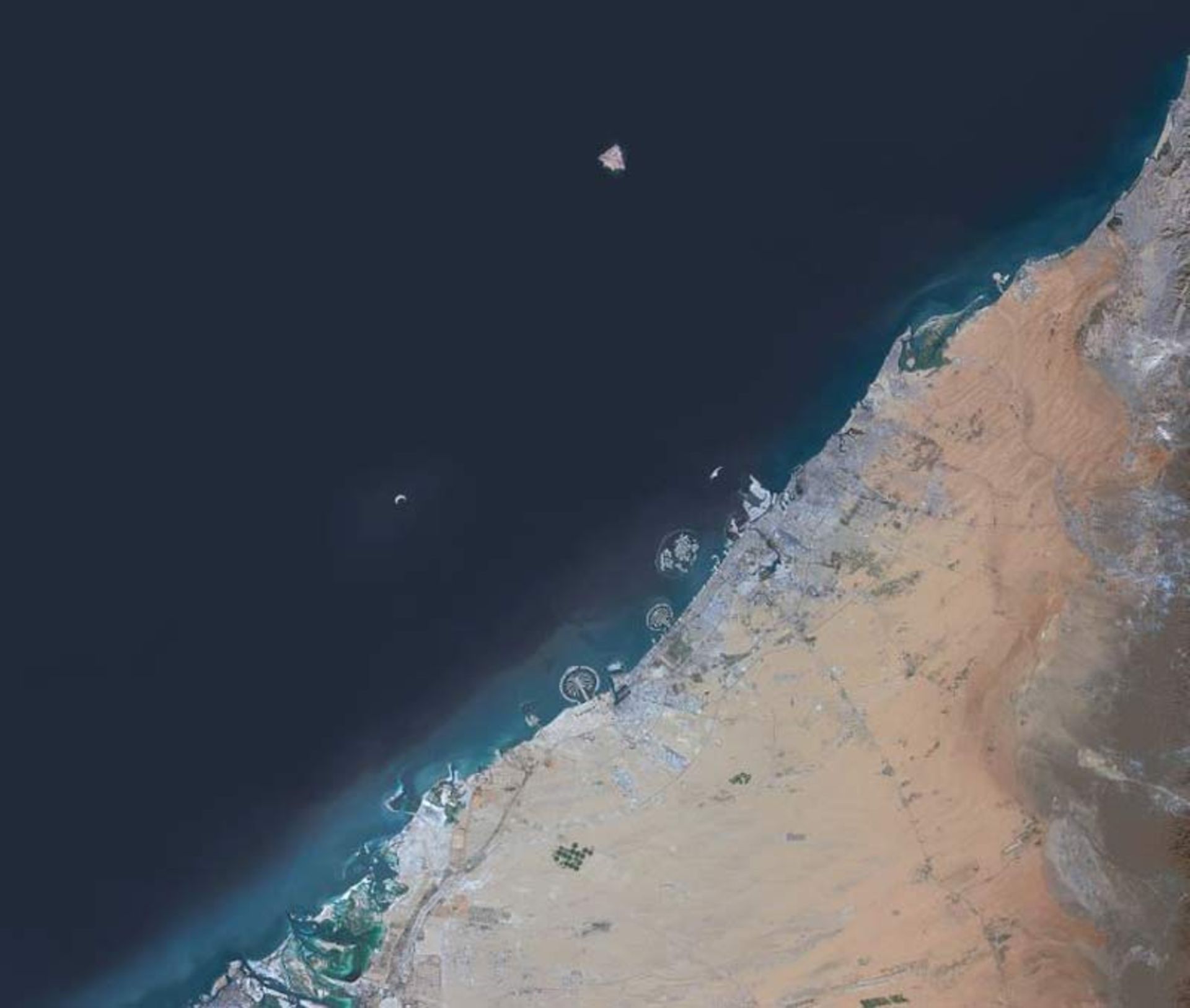دبی