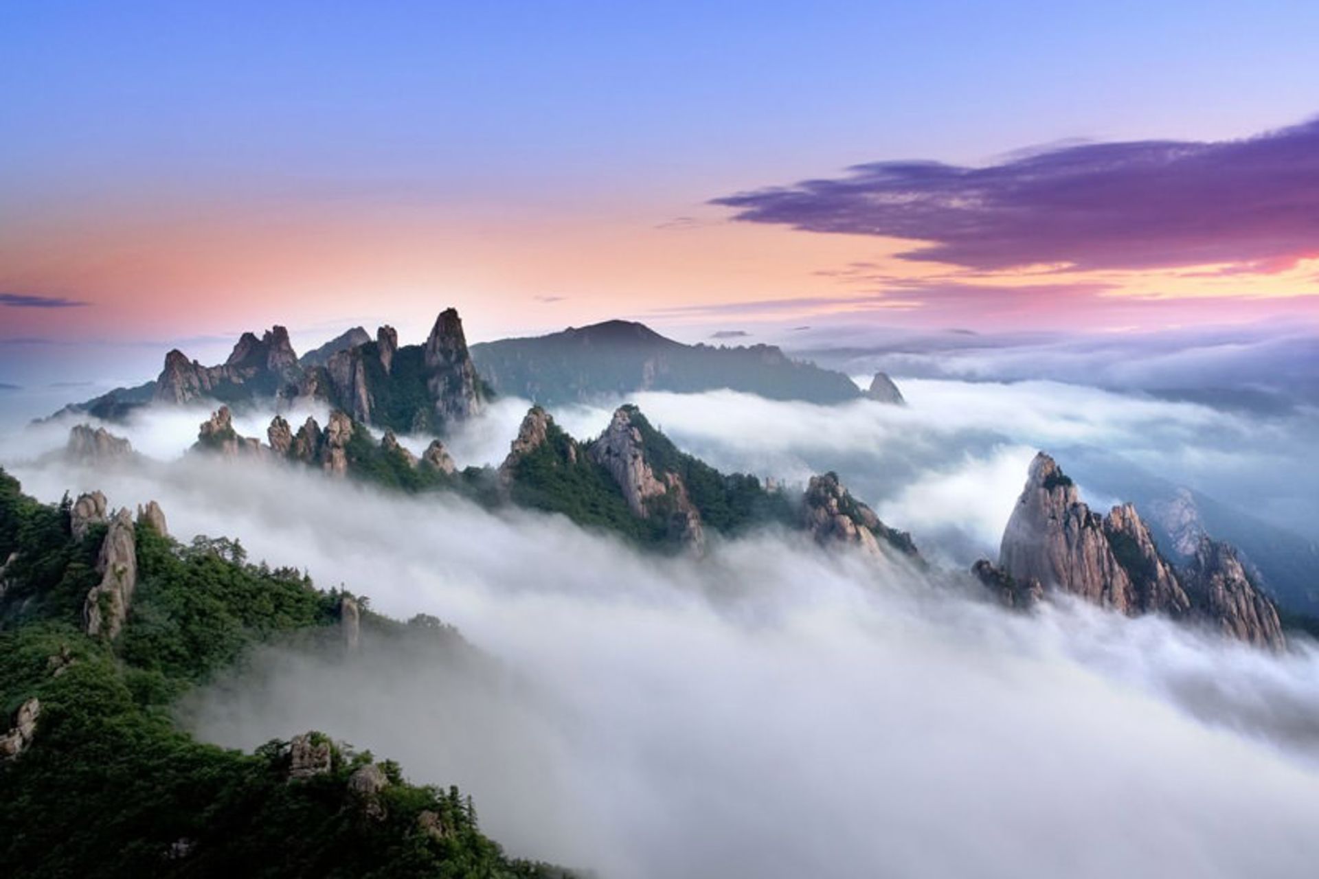 مسیر کوهستانی دایناسور (مسیر کوهستانی گونگ ریونگ)