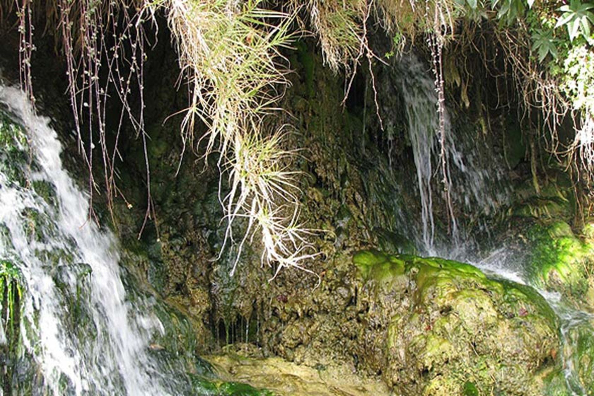 آبشار مروارید خفر