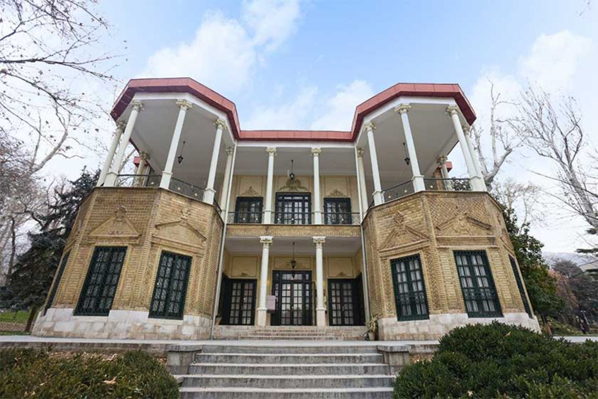 نیاوران