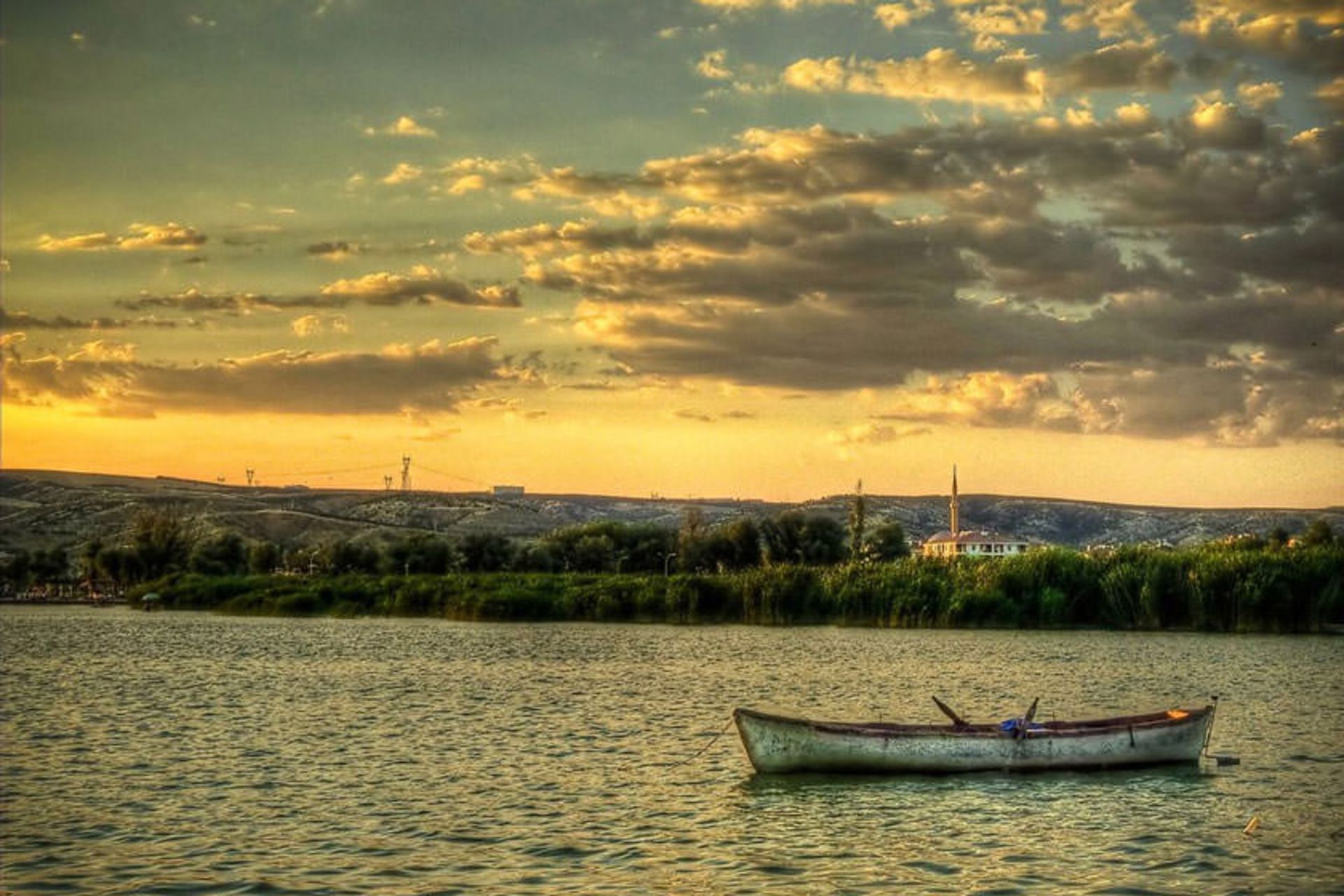 دریاچه موگان (دریاچه گولباشی)
