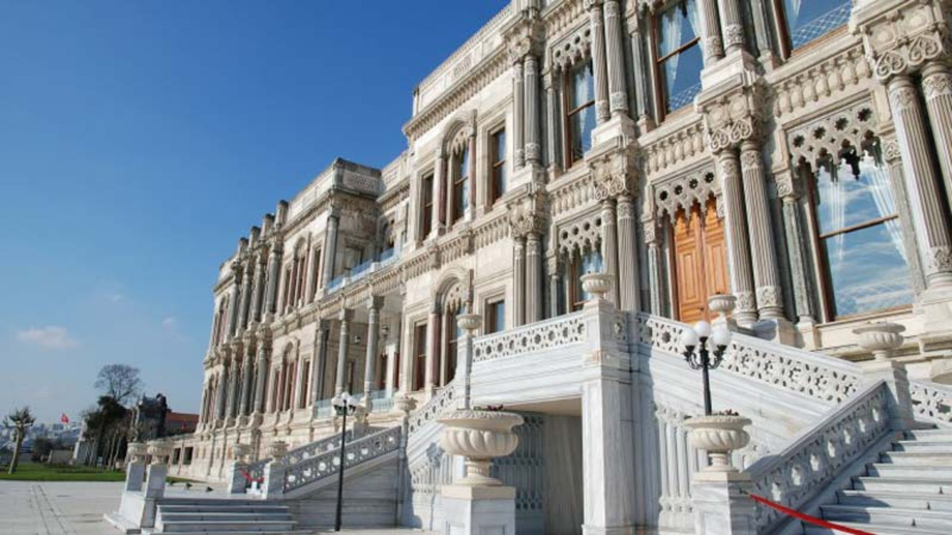 کاخ چراغان کمپینسکی