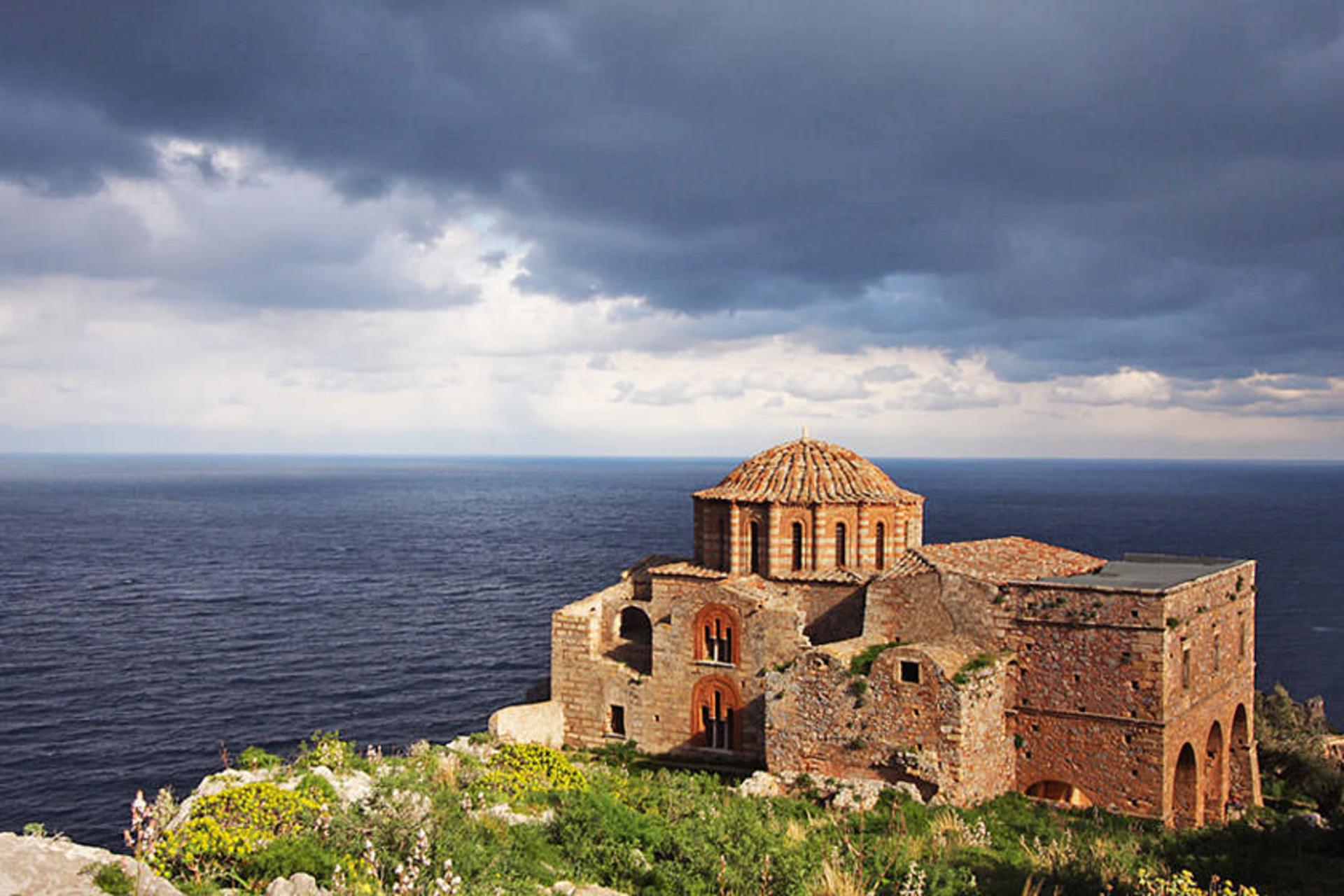 قلعه مونمواسیا