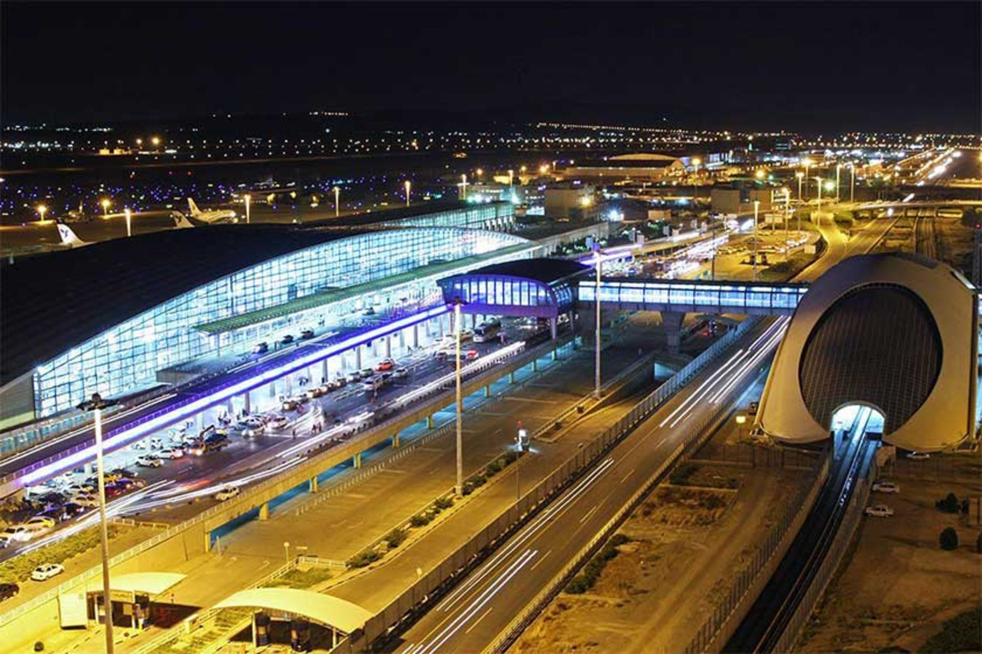 فرودگاه
