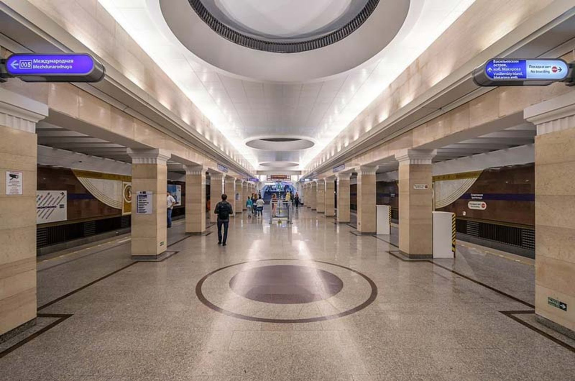 ایستگاه Sportivnaya سن پترزبورگ