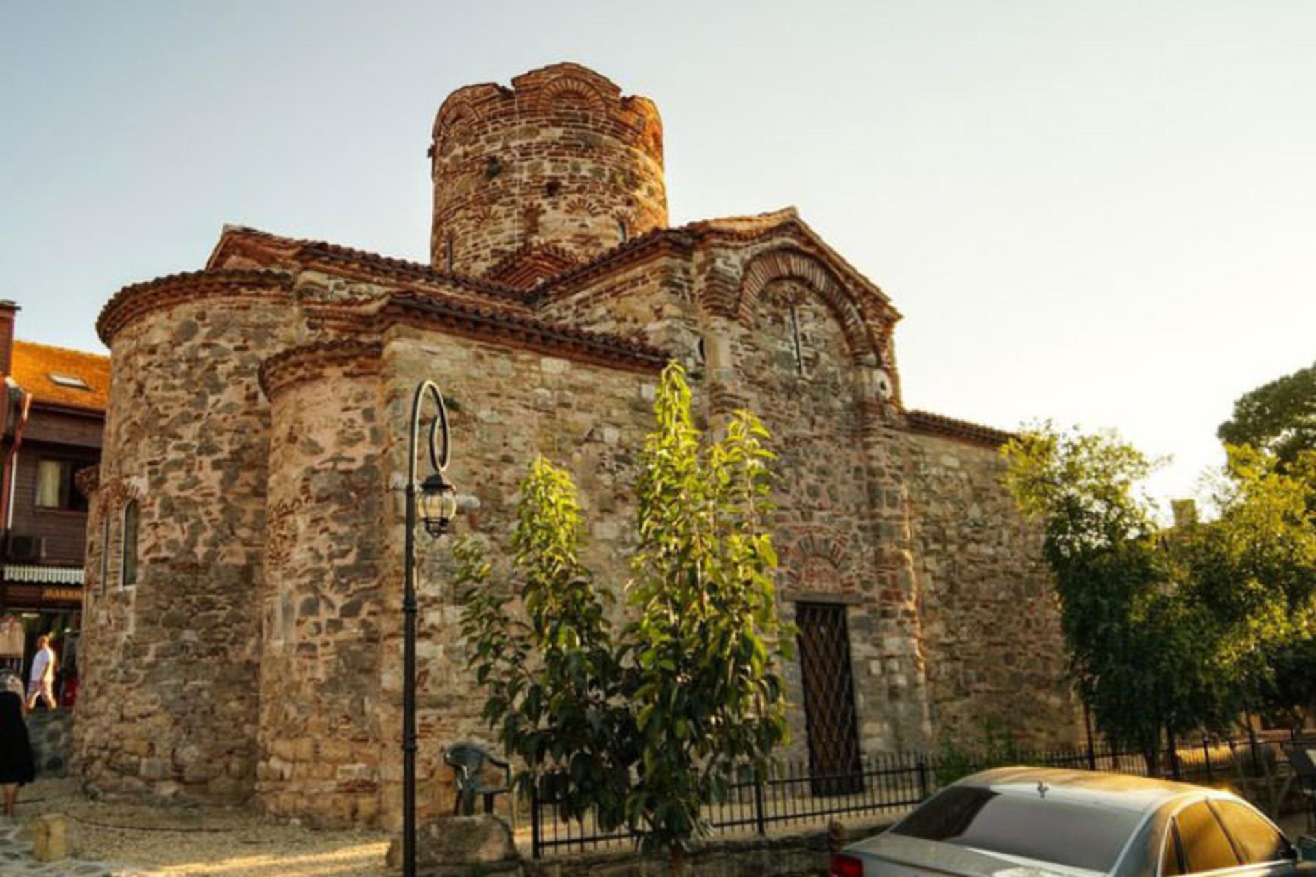 کلیسای جان تعمیددهنده مقدس نسبار
