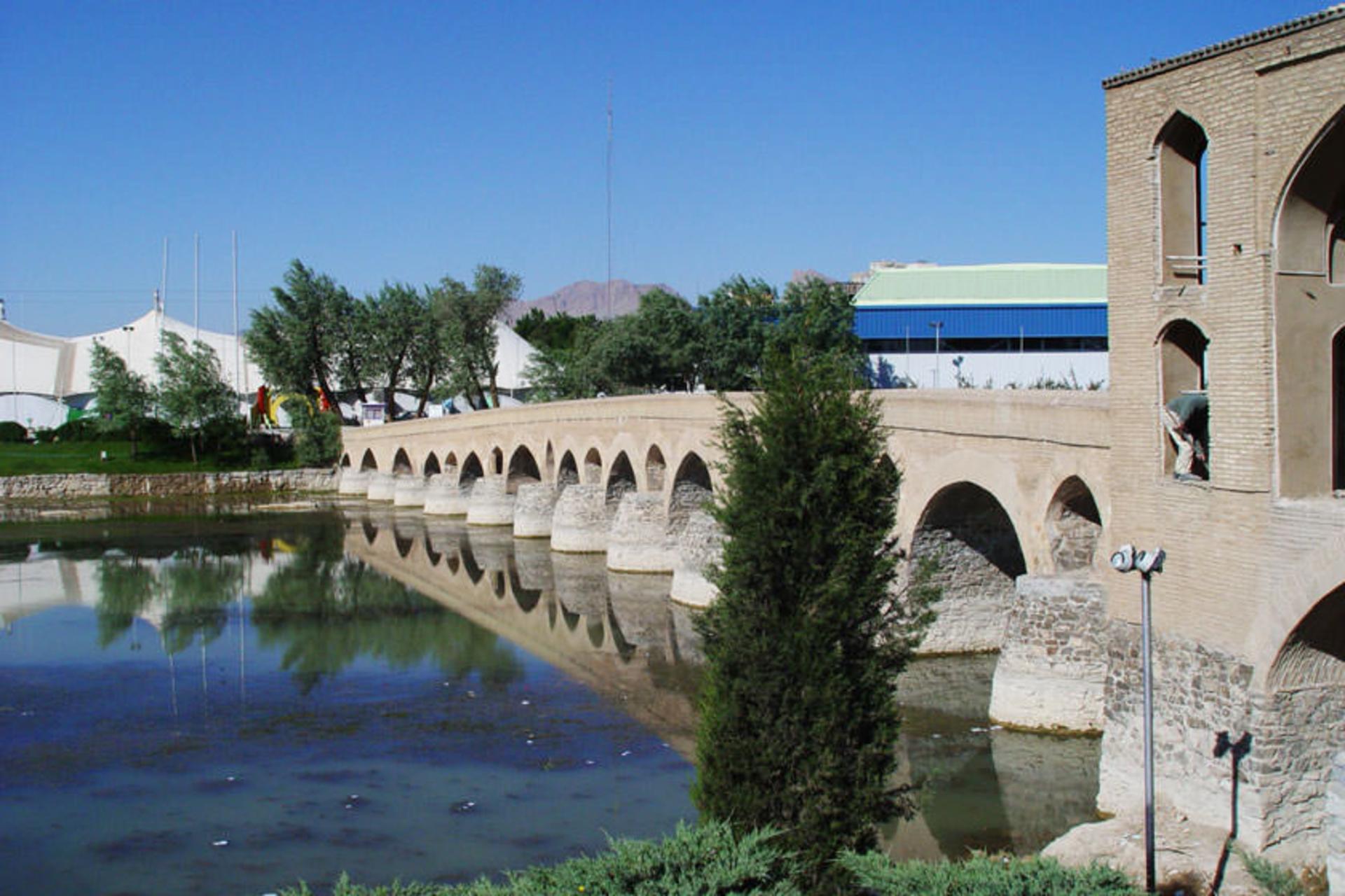پل شهرستان اصفهان