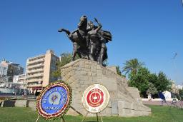 مجسمه آتاتورک