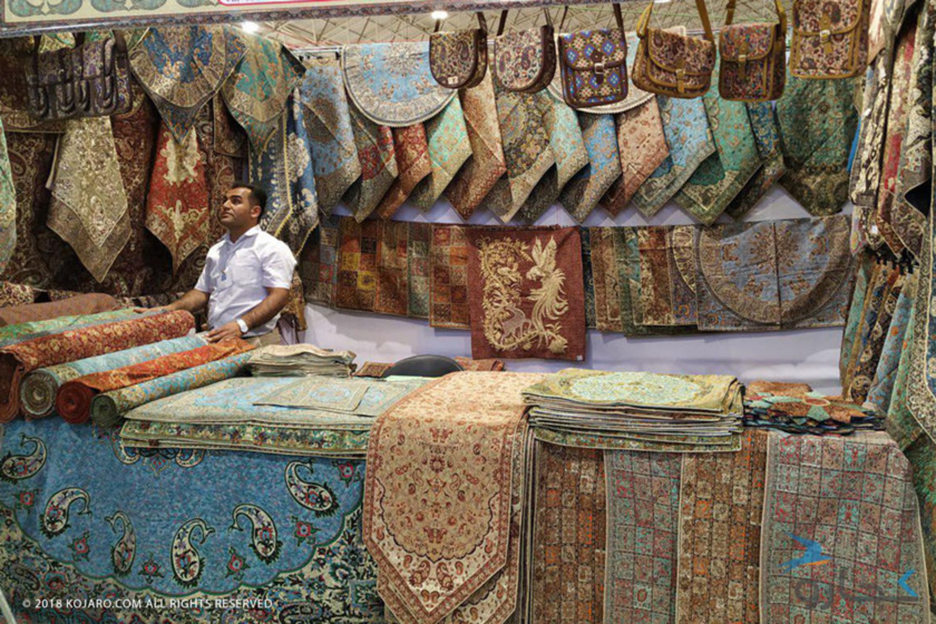نمایشگاه گردشگری و صنایع دستی تبریز