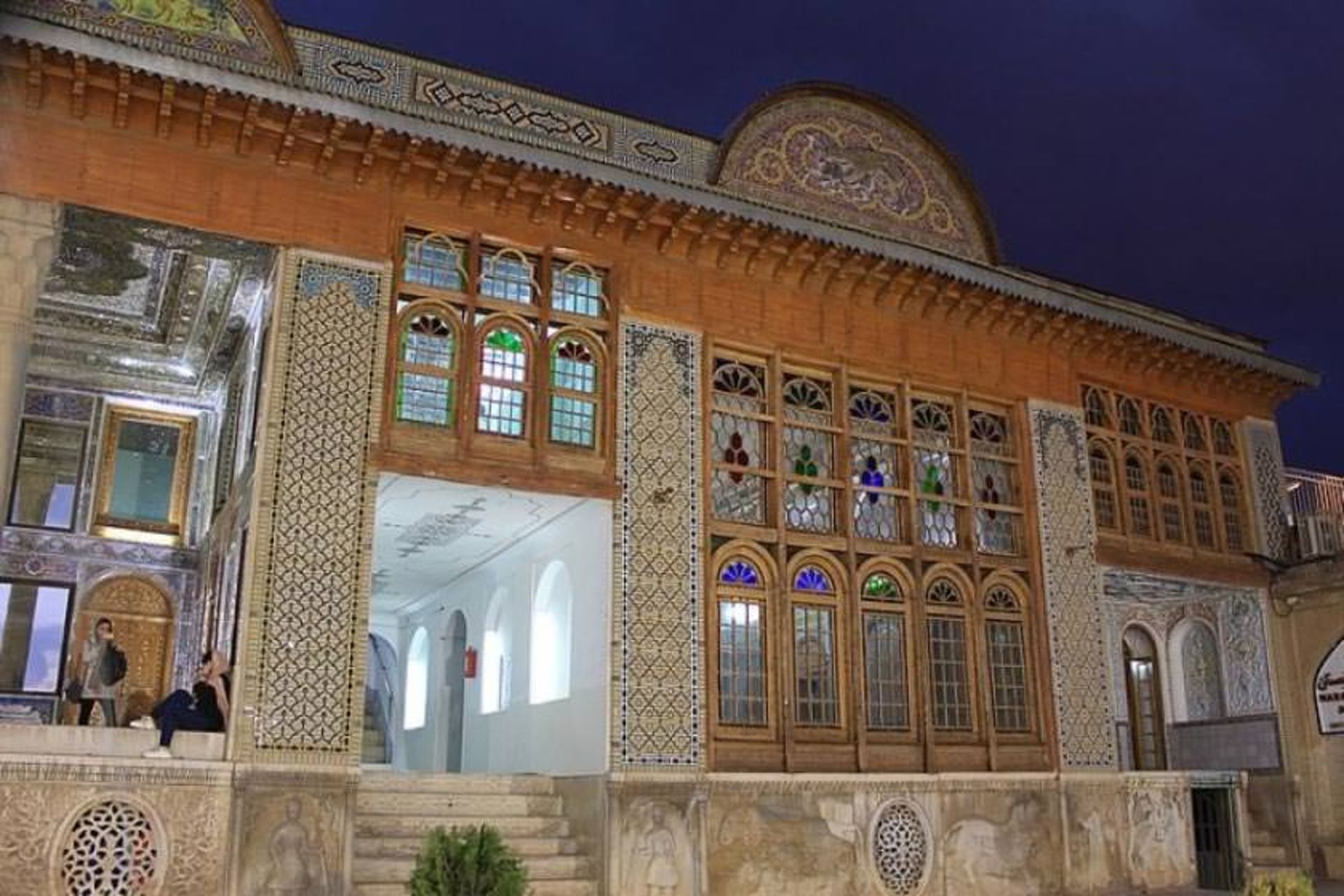 عمارت دیوانخانه قوام ملکی
