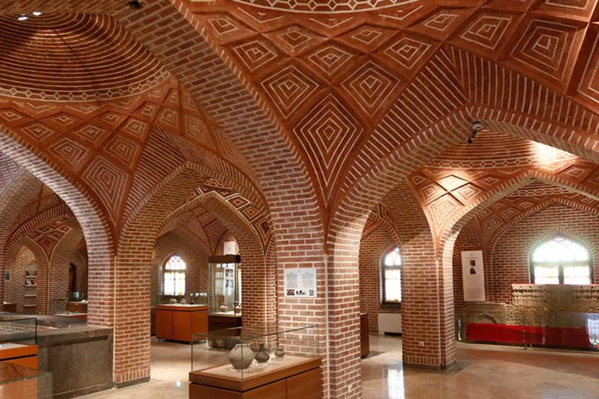  موزه باستان شناسی اردبیل