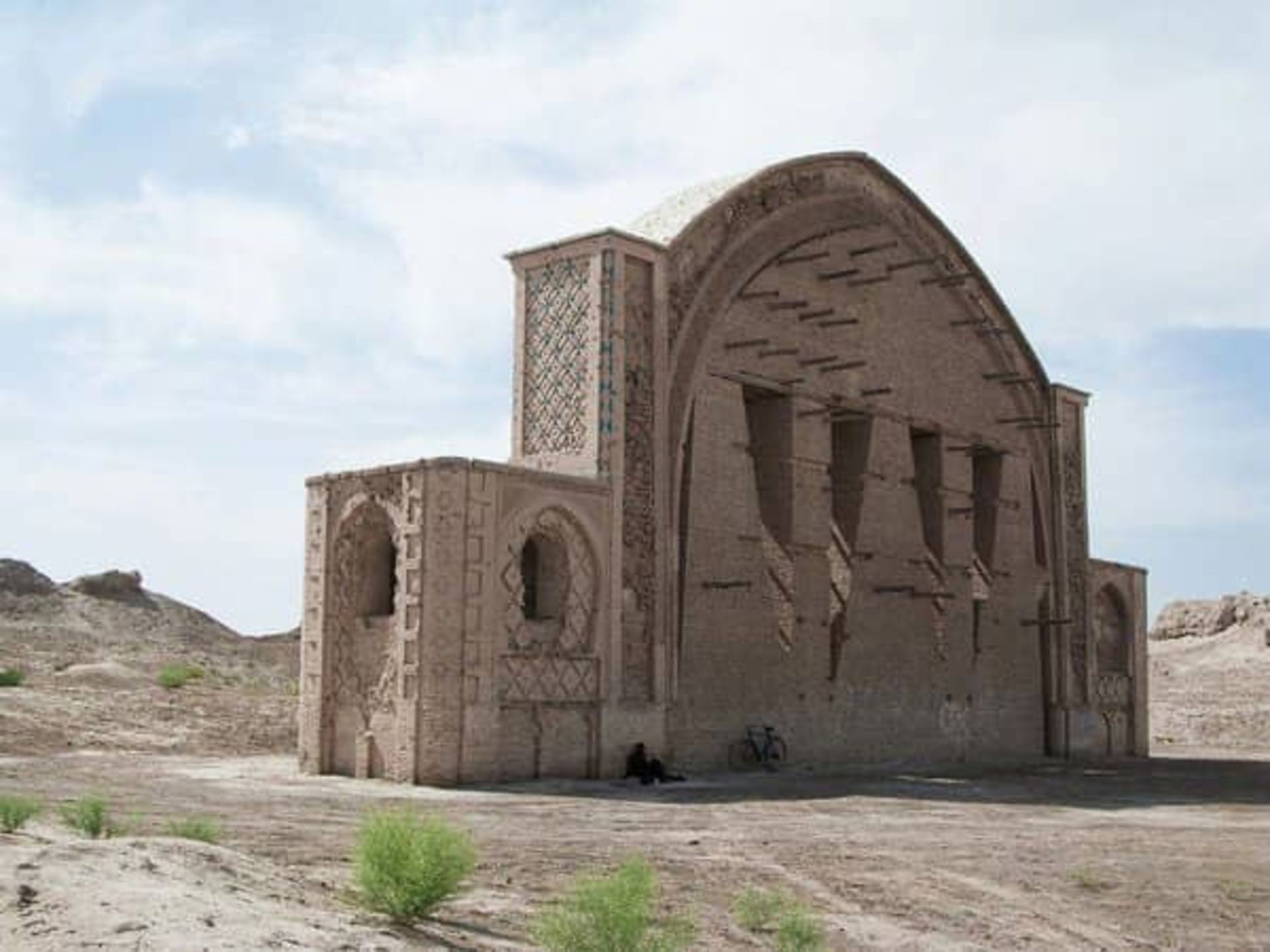 طاق بست