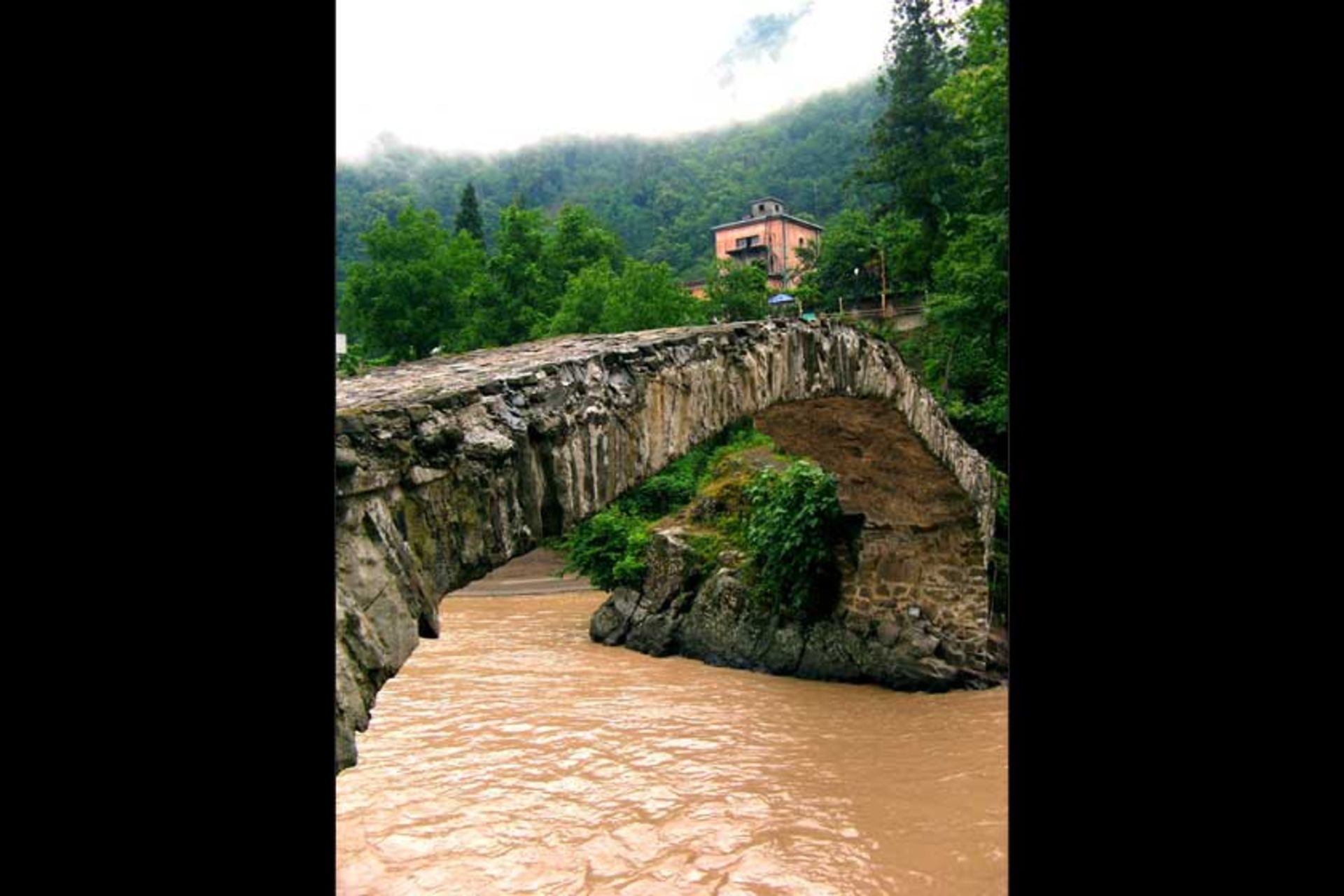 پل ماخونتستی