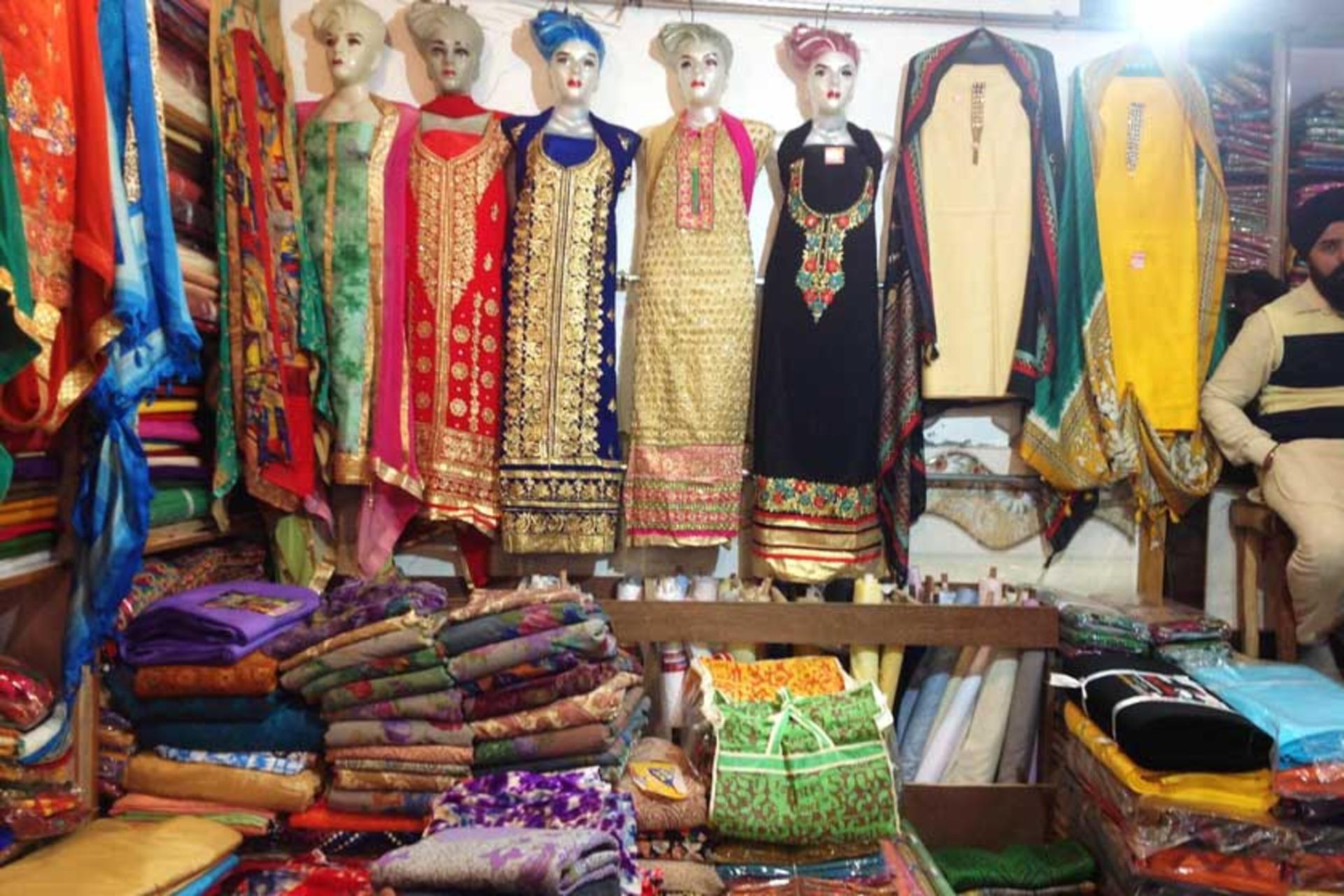 بازار هال