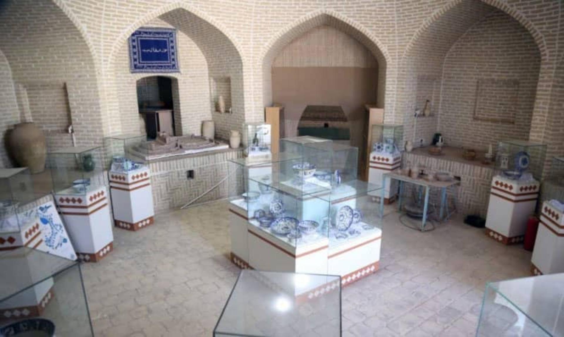 موزه سفال میبد