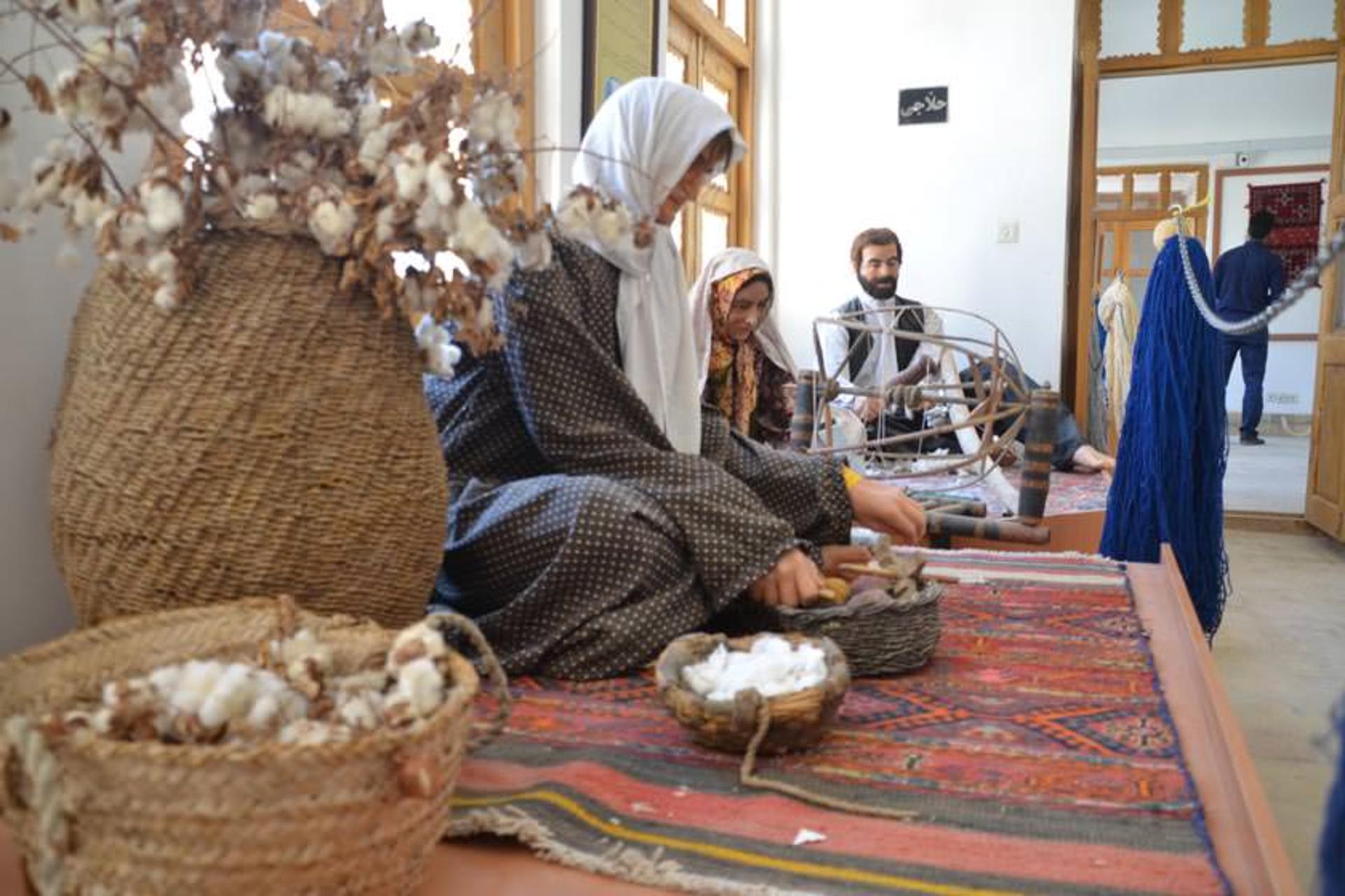 موزه فرش اردکان (خانه تاریخی ملک افضلی)