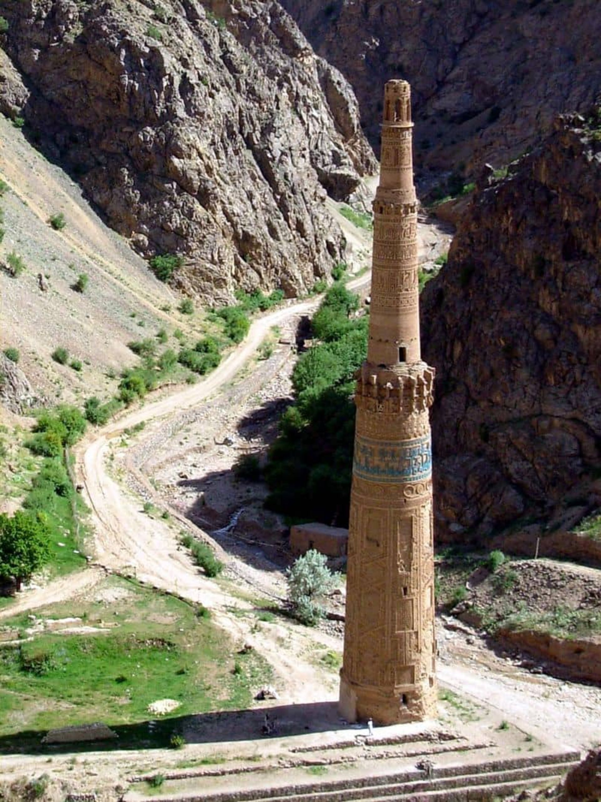 مناره جام 