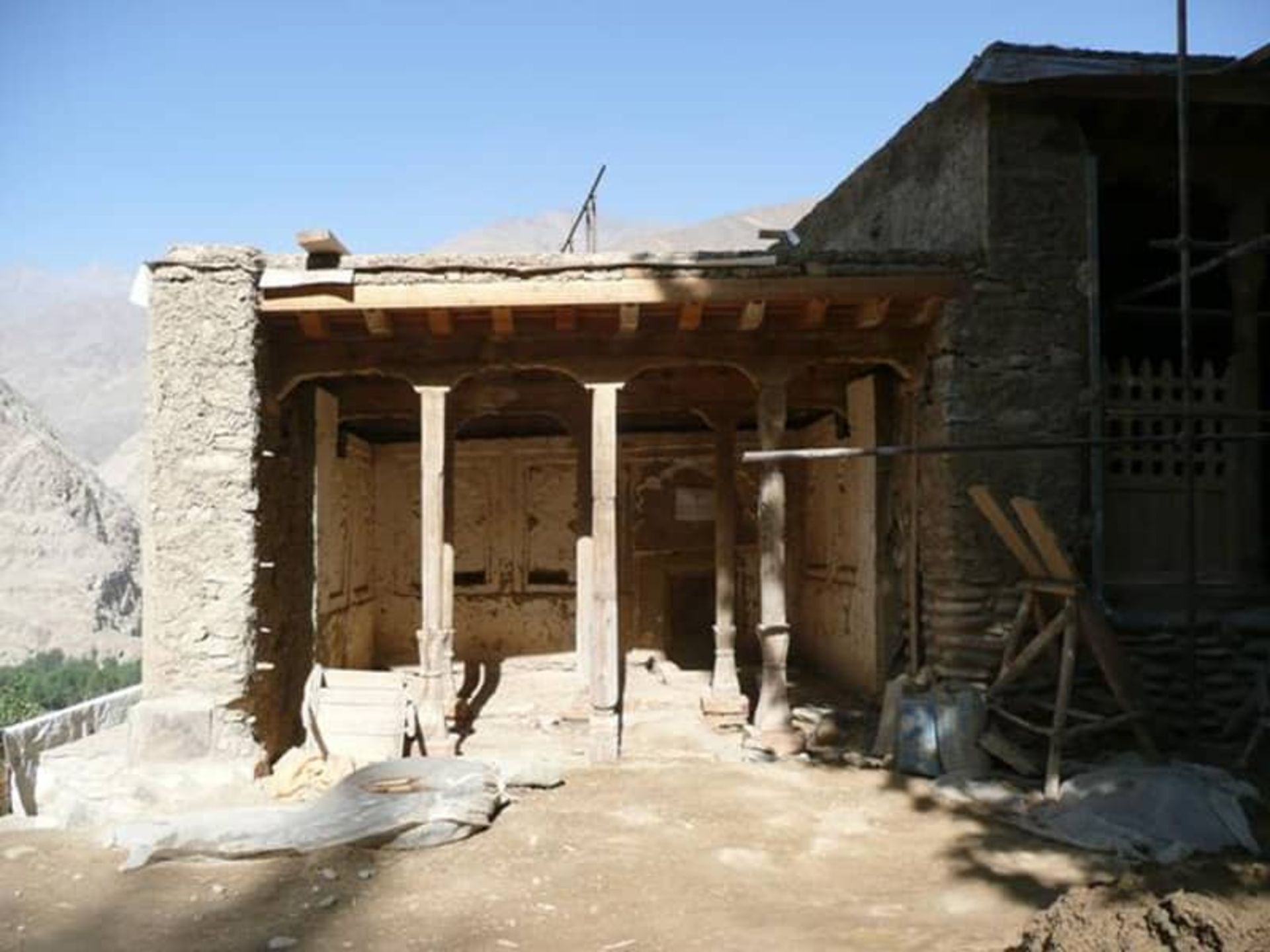 مقبره ناصر خسرو- افغانستان