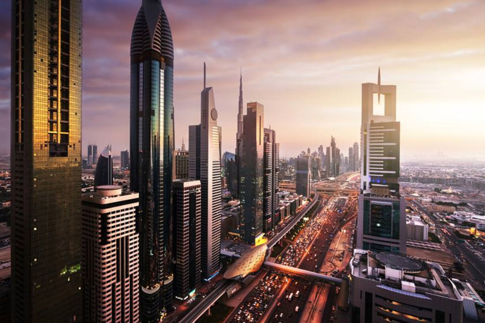 خیابان شیخ زاید دبی