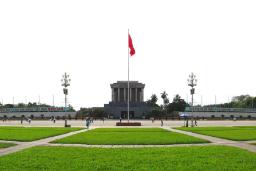 میدان با دین