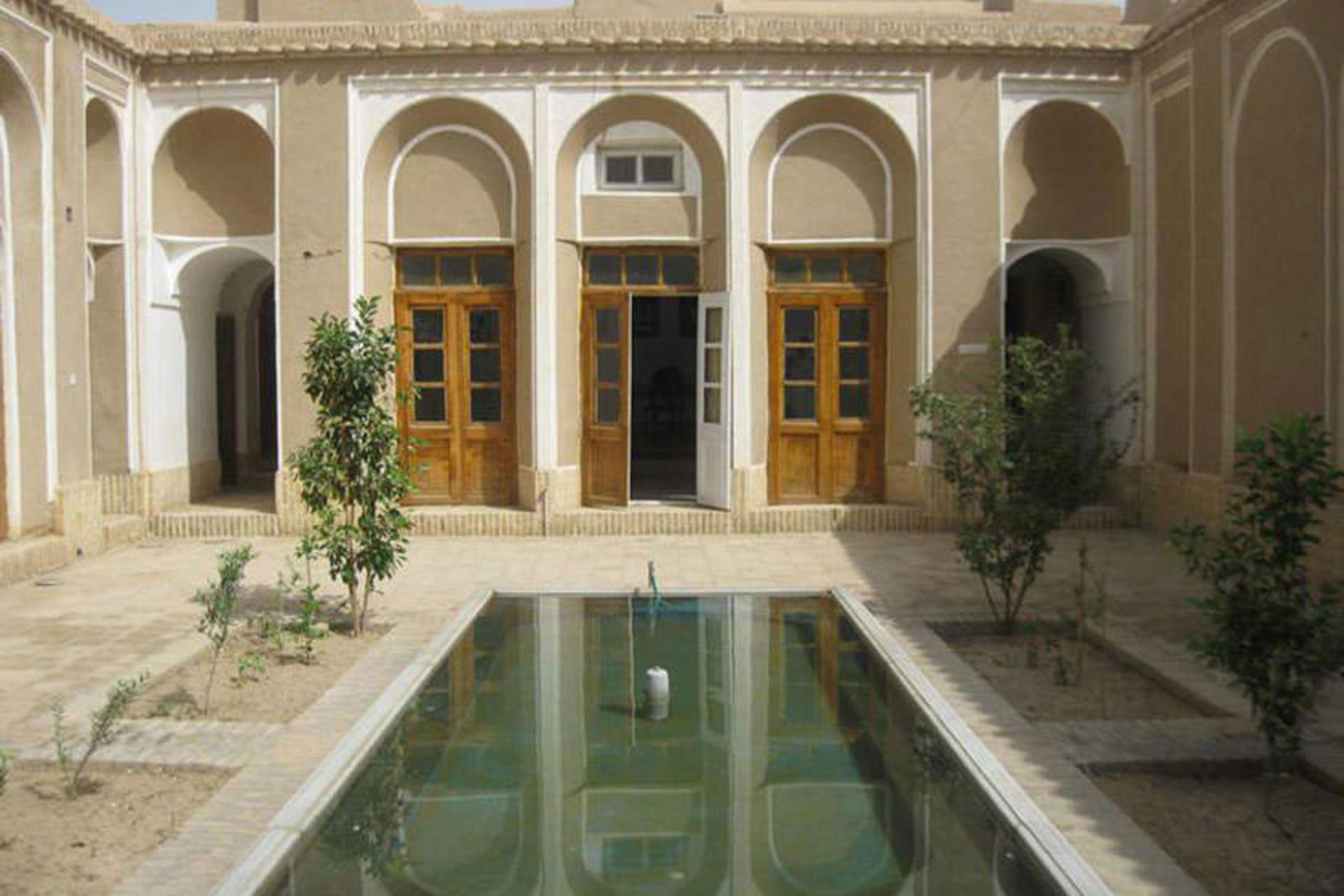 خانه آیت الله خاتمی (موزه مفاخر اردکان)