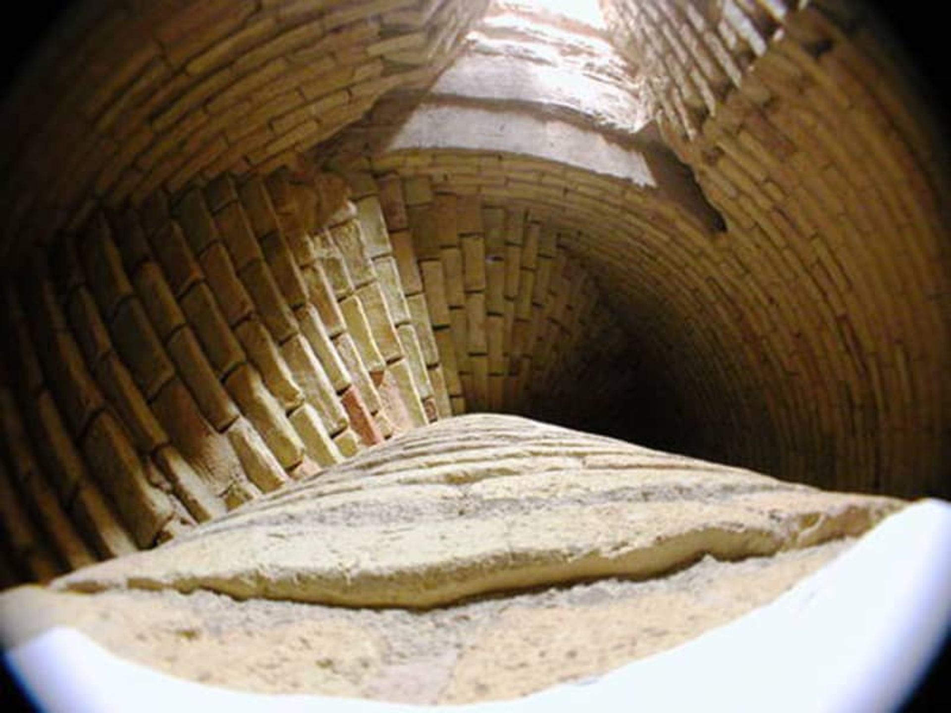 مناره جام 