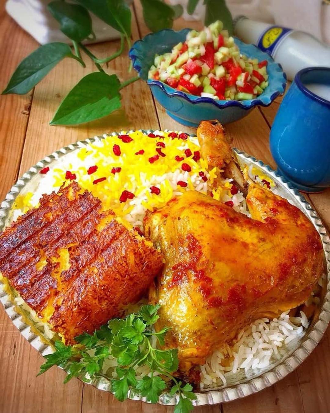 طعم زرشک پلو با مرغ