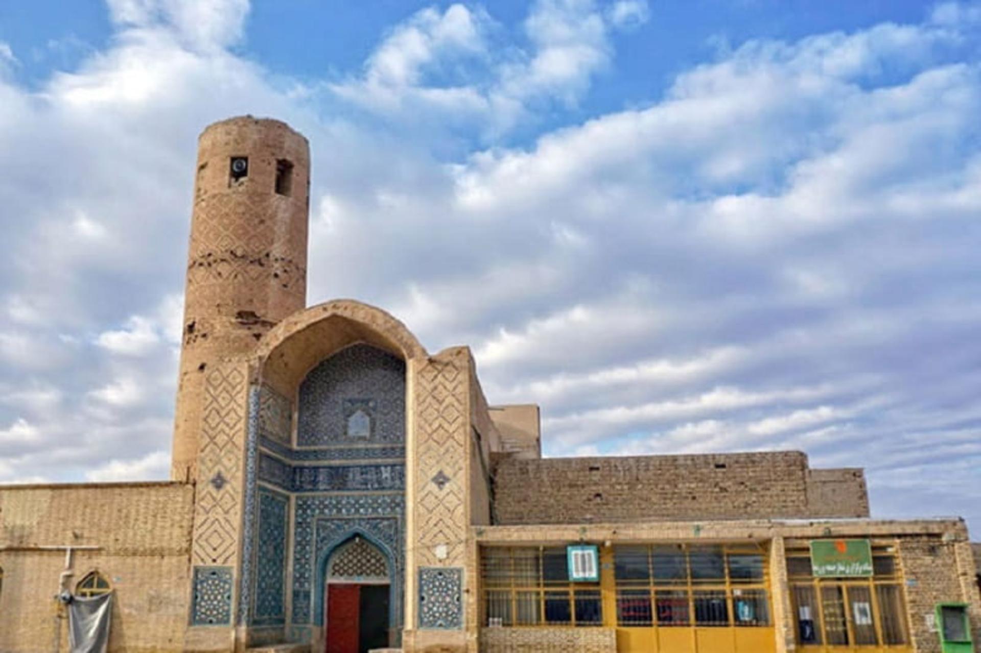 مسجد جامع ورزنه