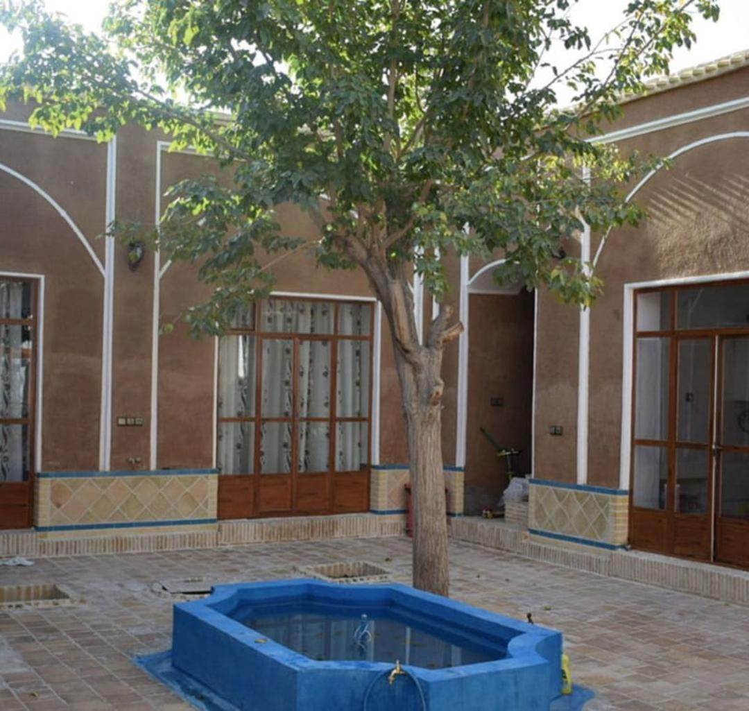اقامتگاه سنتی حافظ