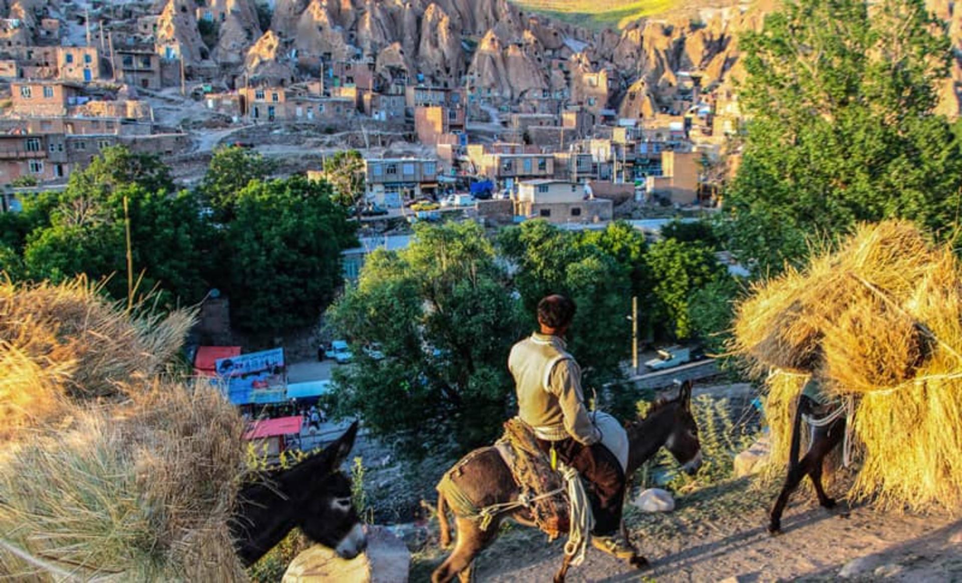 اهالی روستای کندوان