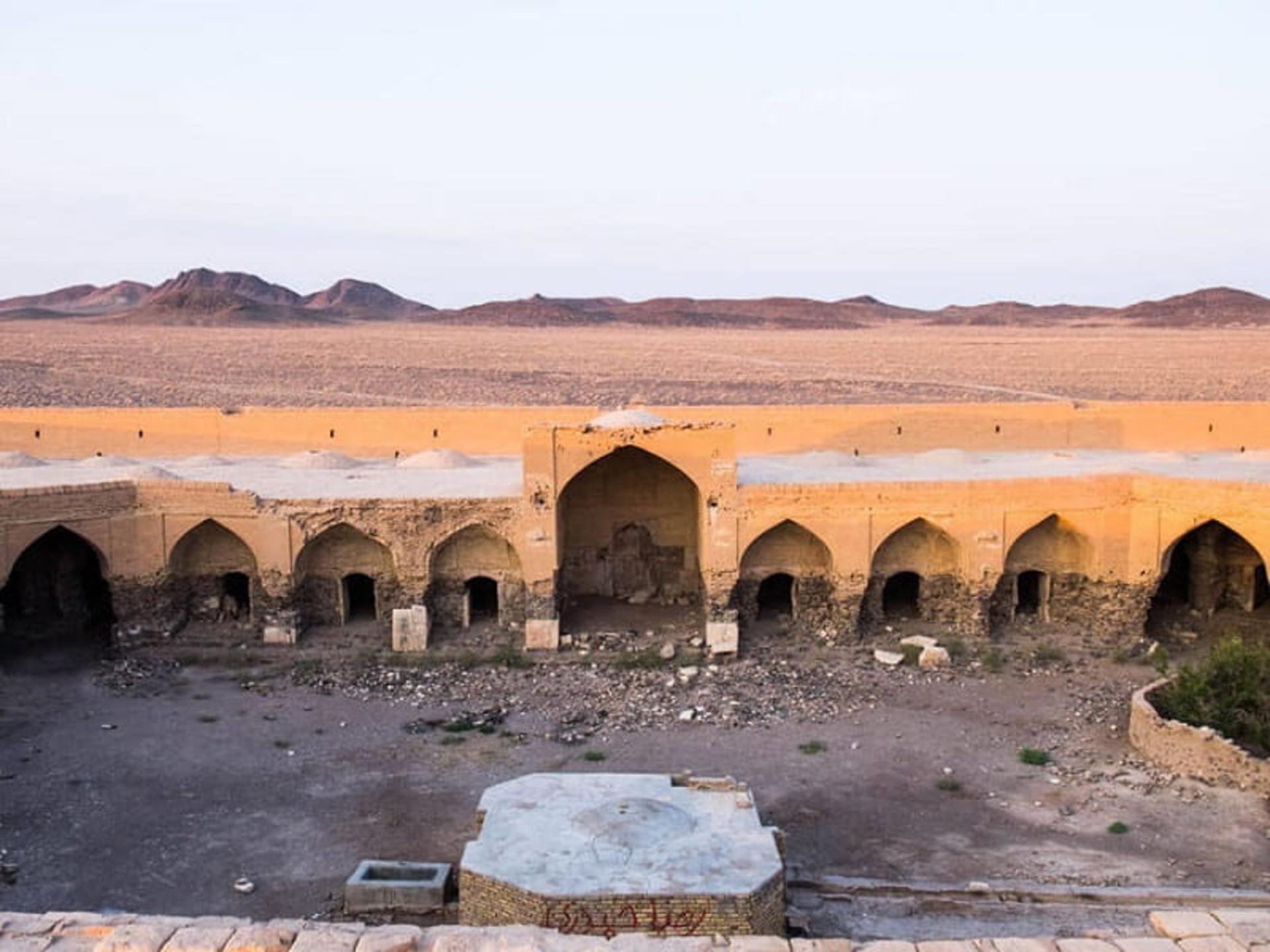 کاروانسرای قلعه خرگوشی