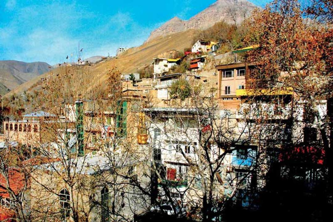 تصویری از روستای وردیج در پاییز
