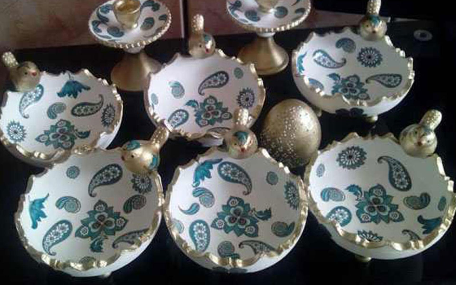 طرح بته جقه و سرو خمیده در ظروف چینی