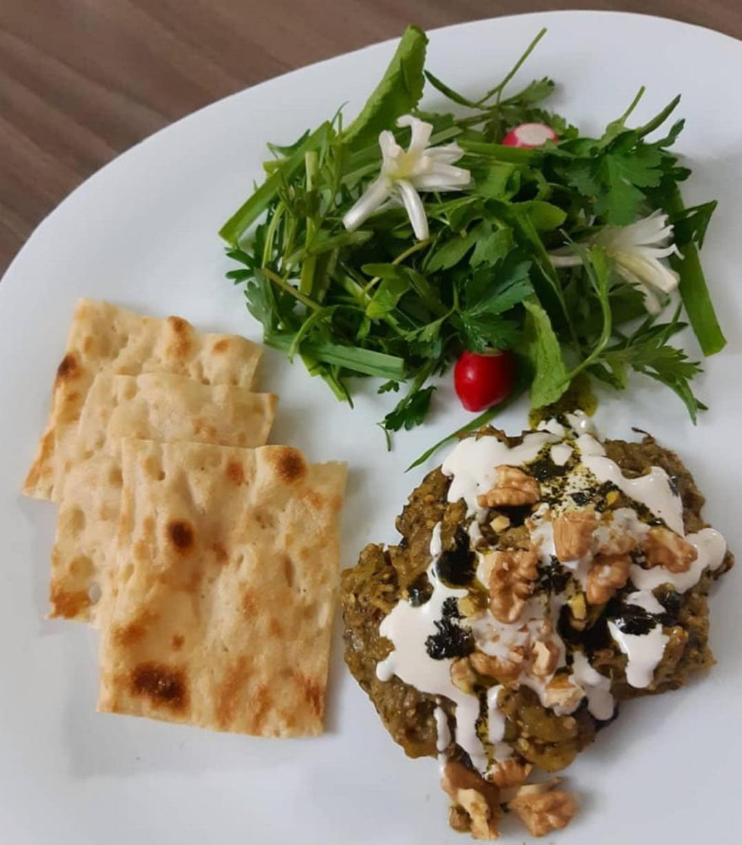 طرز تهیه کشک بادمجان رژیمی