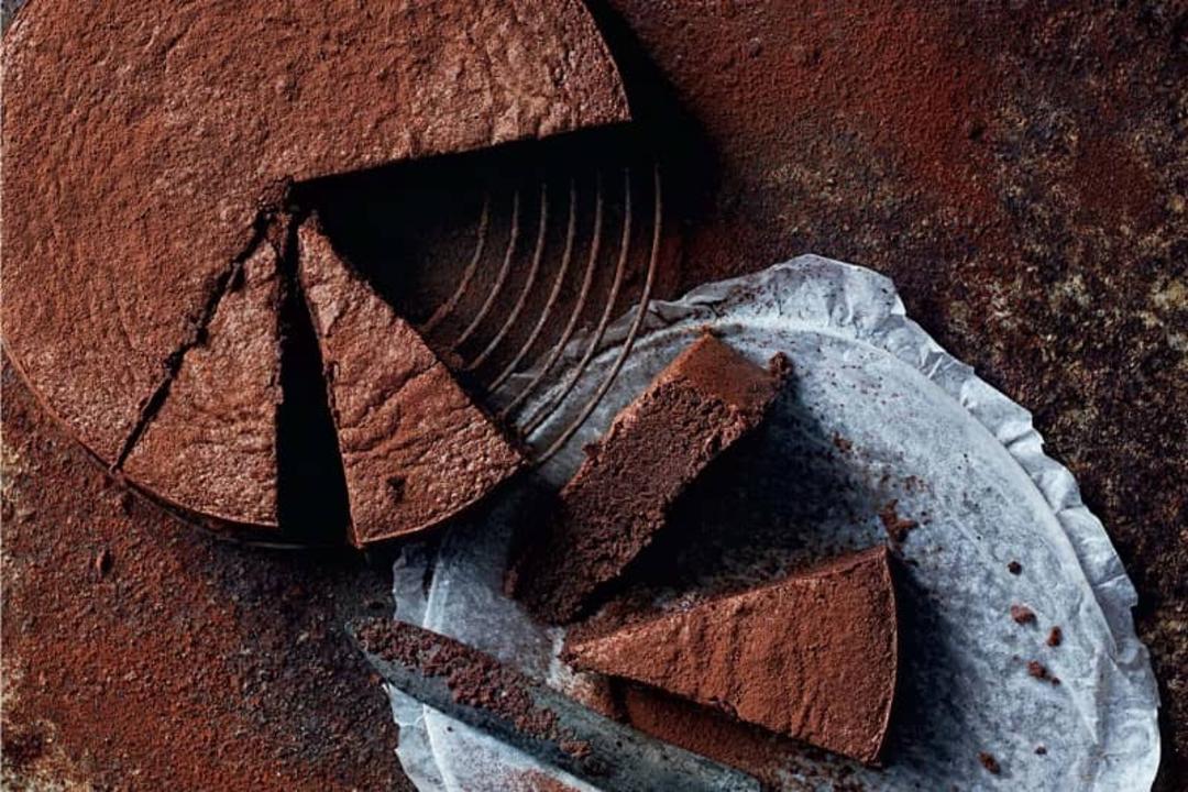 کیک اسفنجی کاکائویی و طرز تهیه آن