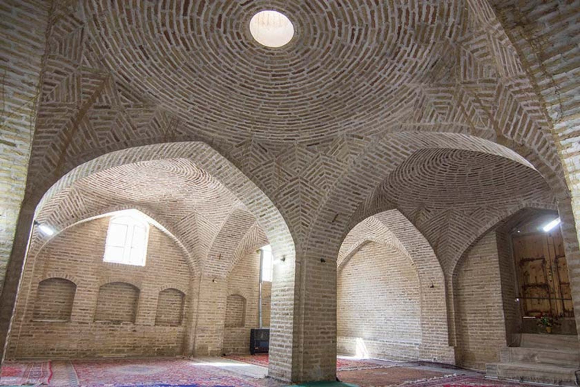 مسجد جامع دامغان