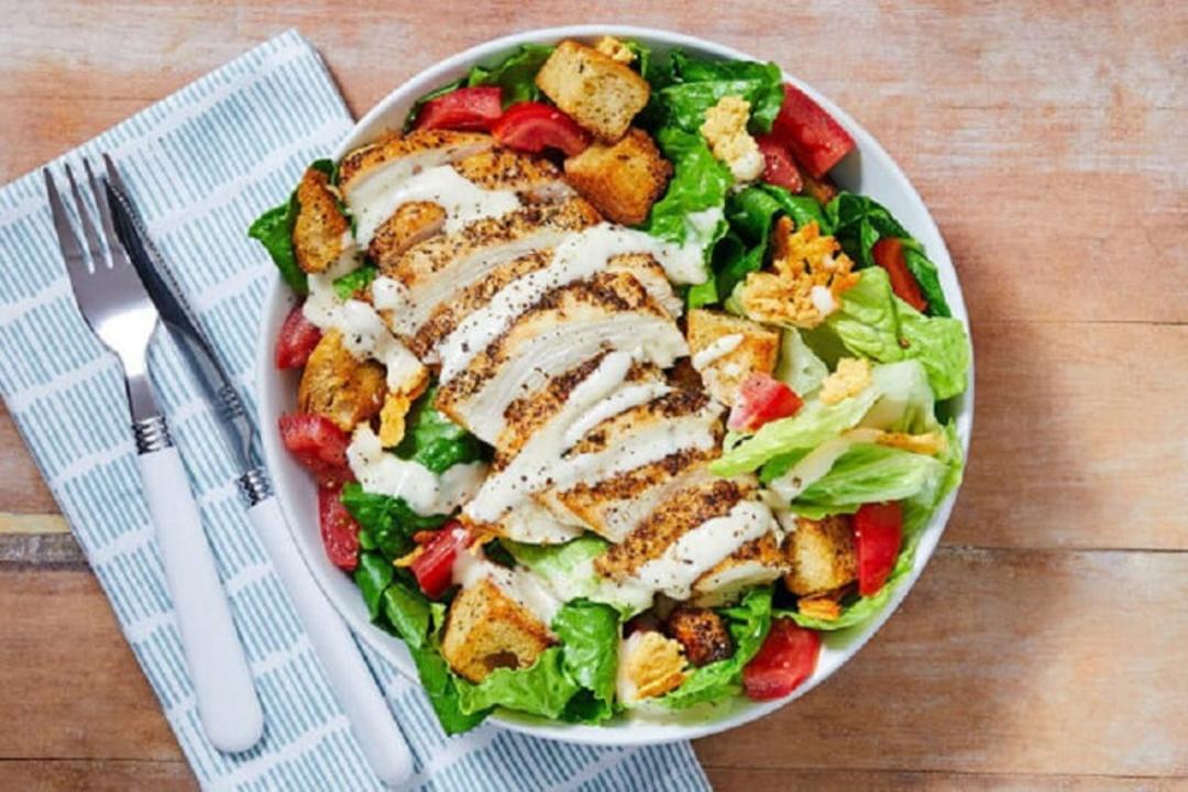 طرز تهیه سالاد سزار به روش‌های دیگر