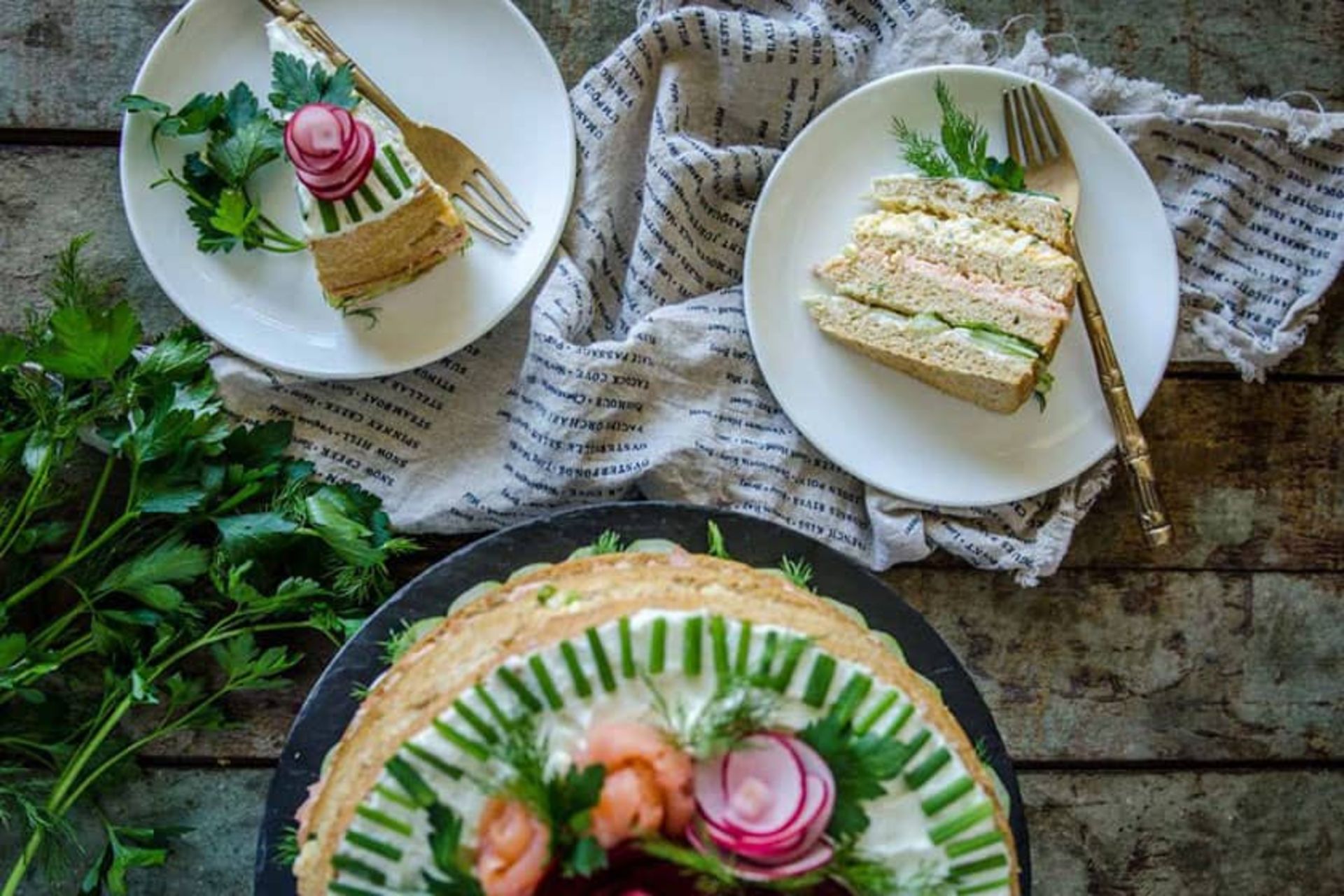 برش هایی از کیک مرغ