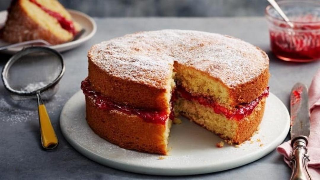 طرز تهیه کیک اسفنجی ویکتوریا