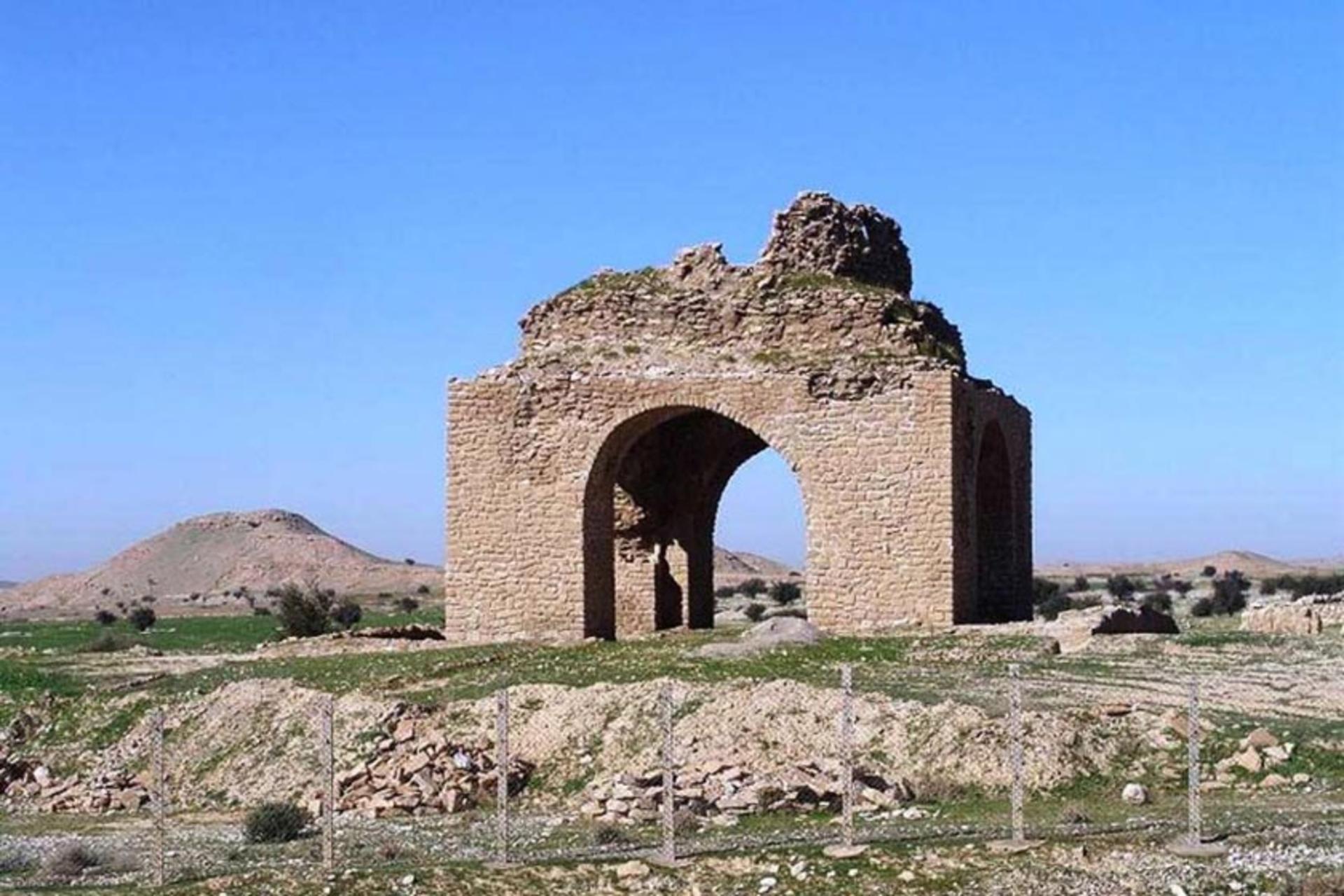 چهارطاقی خیرآباد