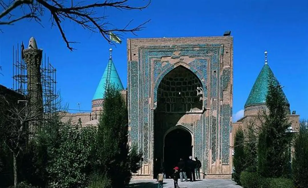 سر در ورودی مجموعه بایزید بسطامی