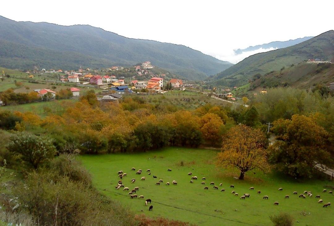 منظره زیبا از روستاهای گردنه حیران