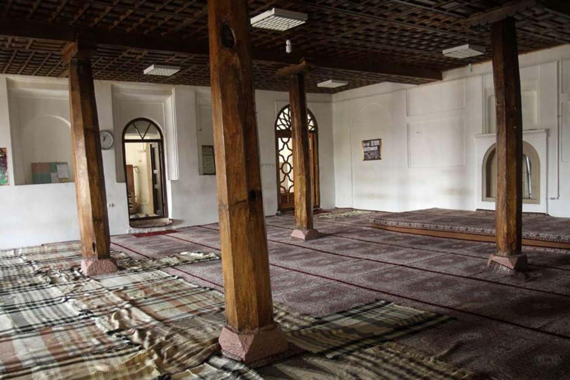 مسجد دو مناره سقز