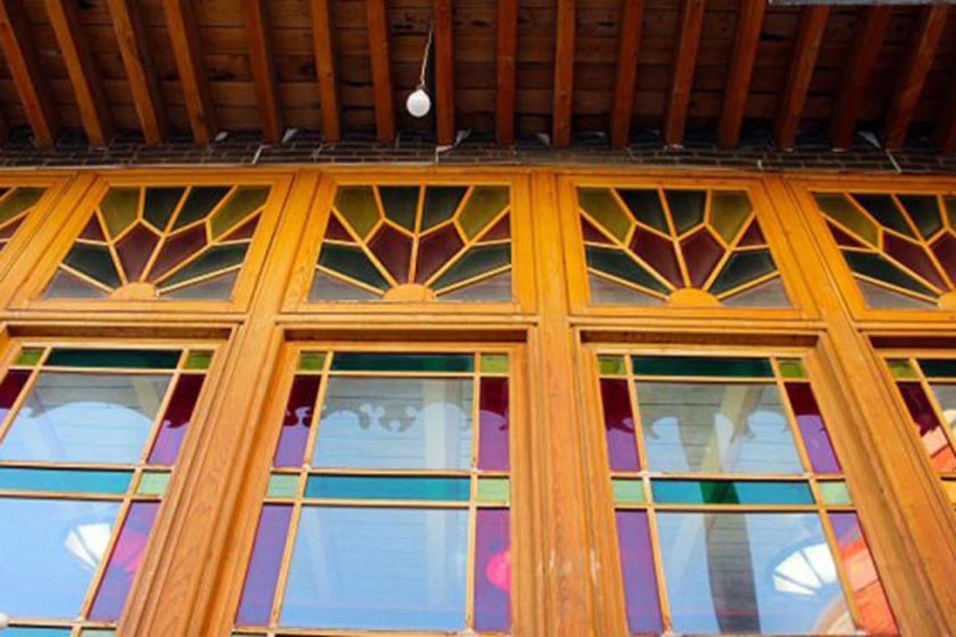 عمارت آقازاده